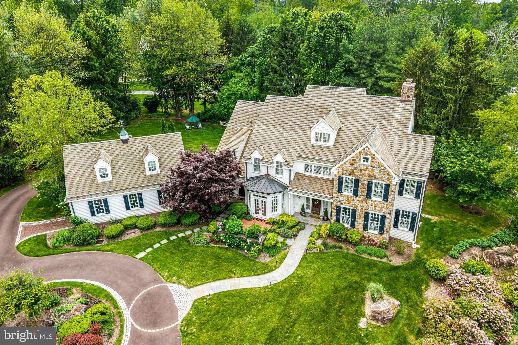 Berwyn, Pennsylvania 19312, United States, 6 Bedrooms Bedrooms, ,7 BathroomsBathrooms,Residential,Pending,140285