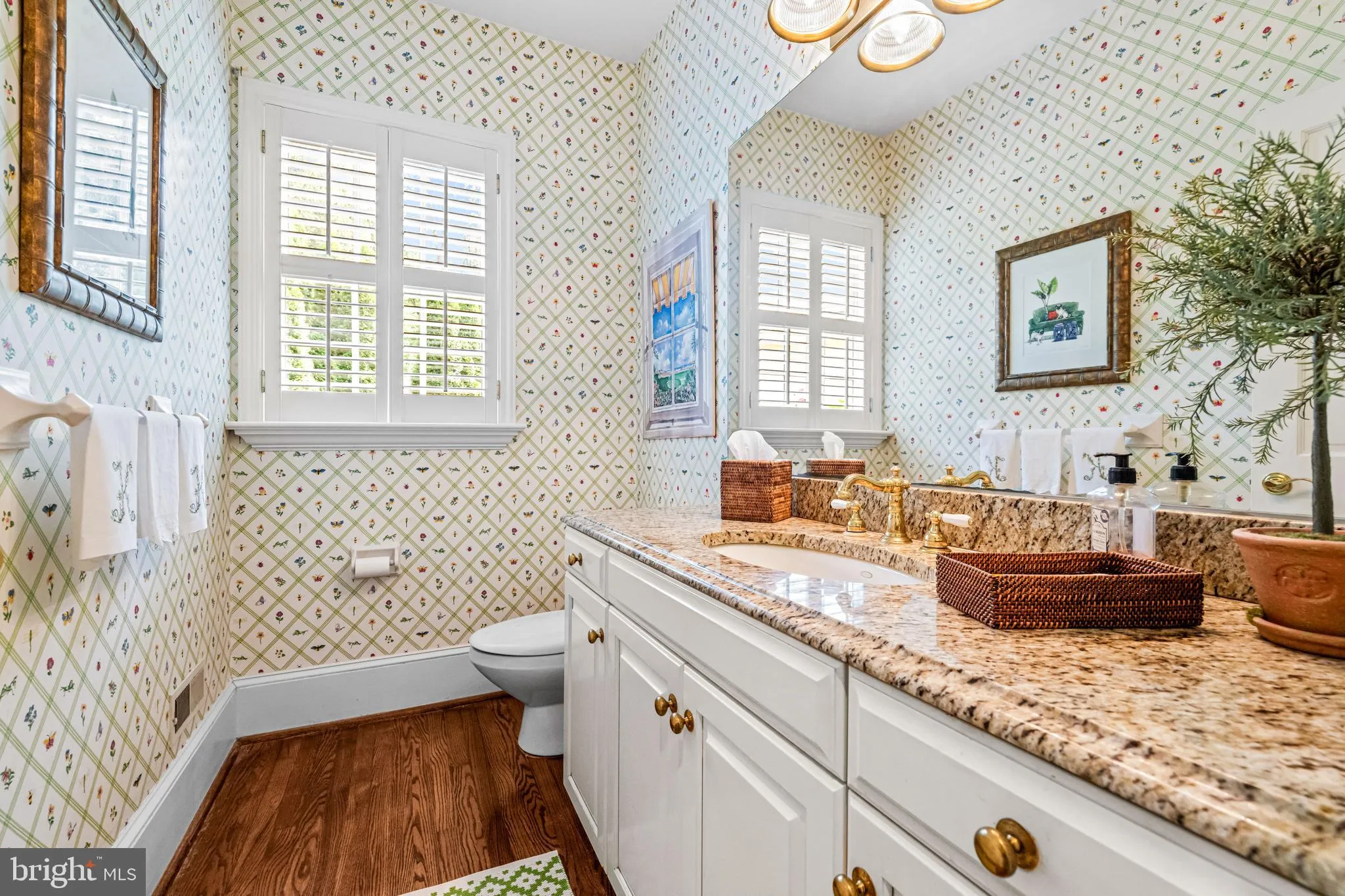 Berwyn, Pennsylvania 19312, United States, 6 Bedrooms Bedrooms, ,7 BathroomsBathrooms,Residential,Pending,140285