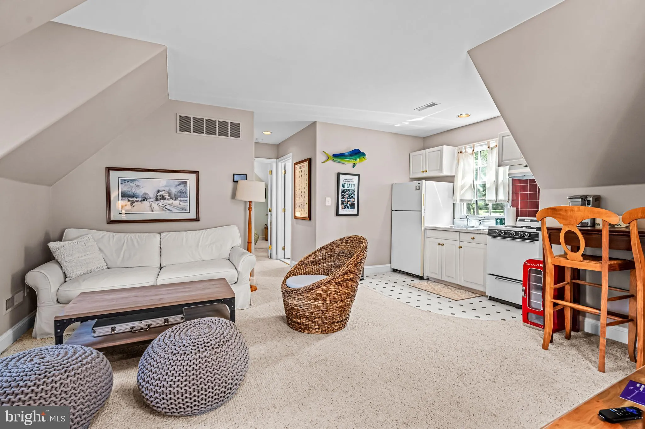 Berwyn, Pennsylvania 19312, United States, 6 Bedrooms Bedrooms, ,7 BathroomsBathrooms,Residential,Pending,140285