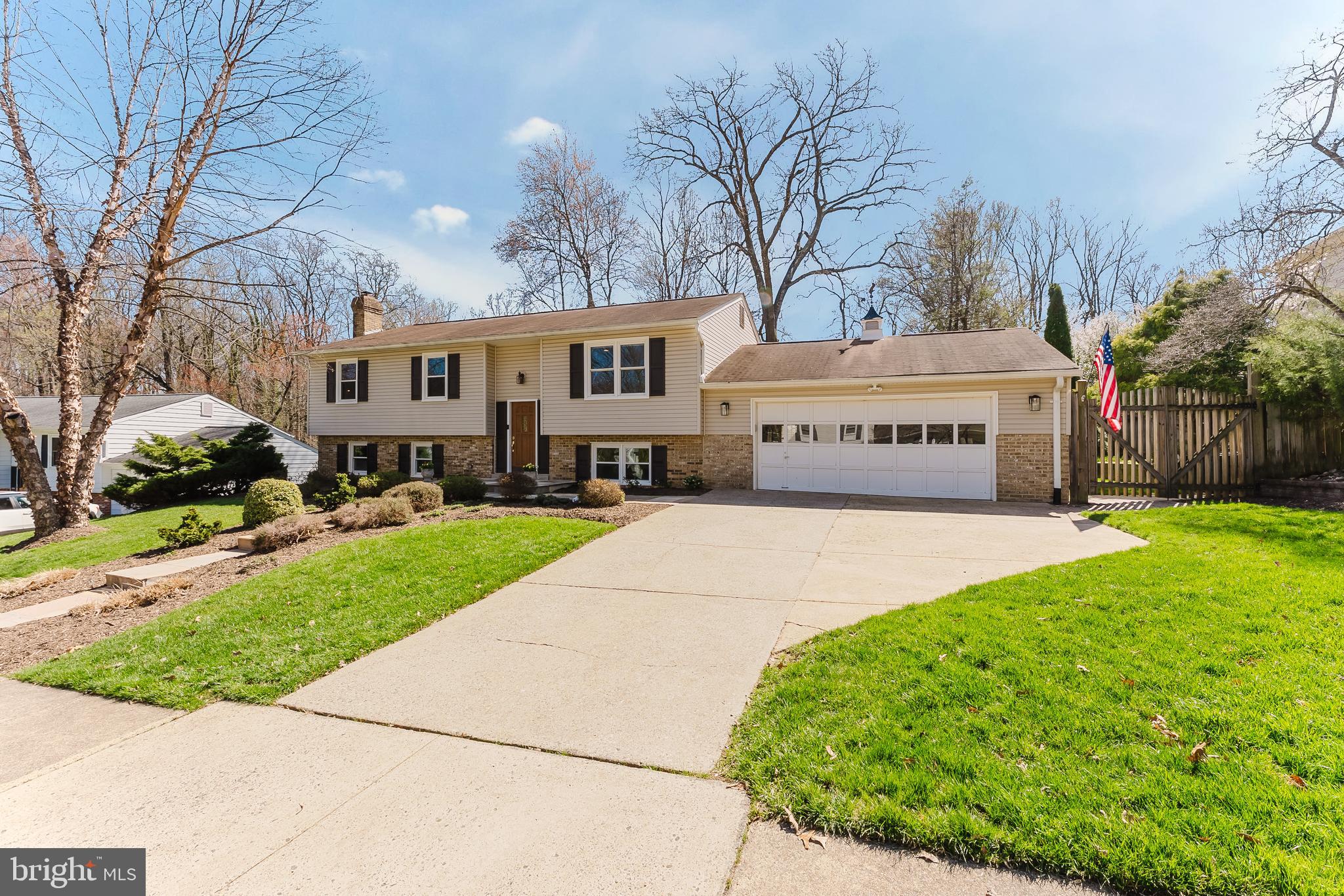 4319 FARM HOUSE LANE