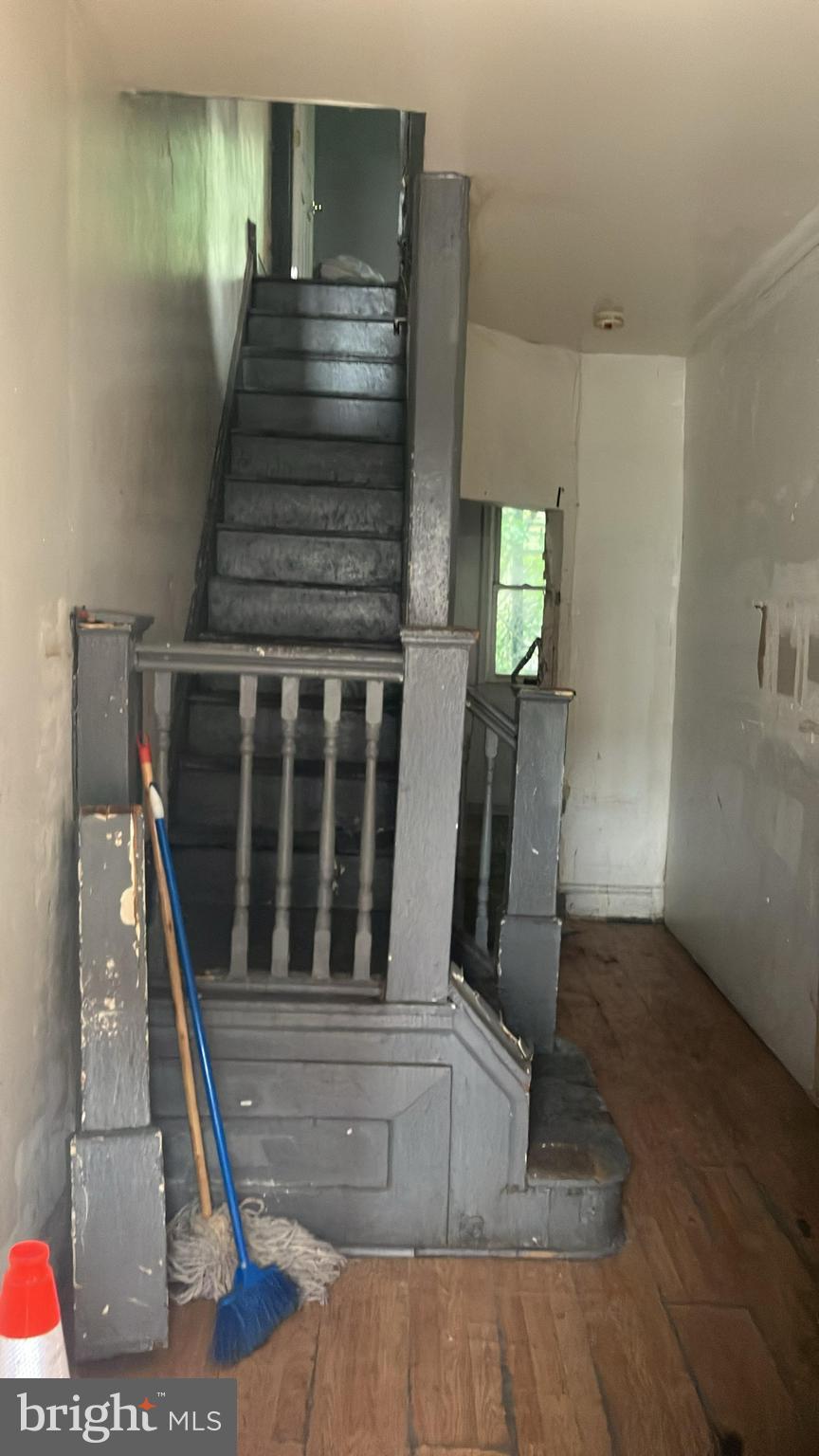 2751 N BONSALL STREET