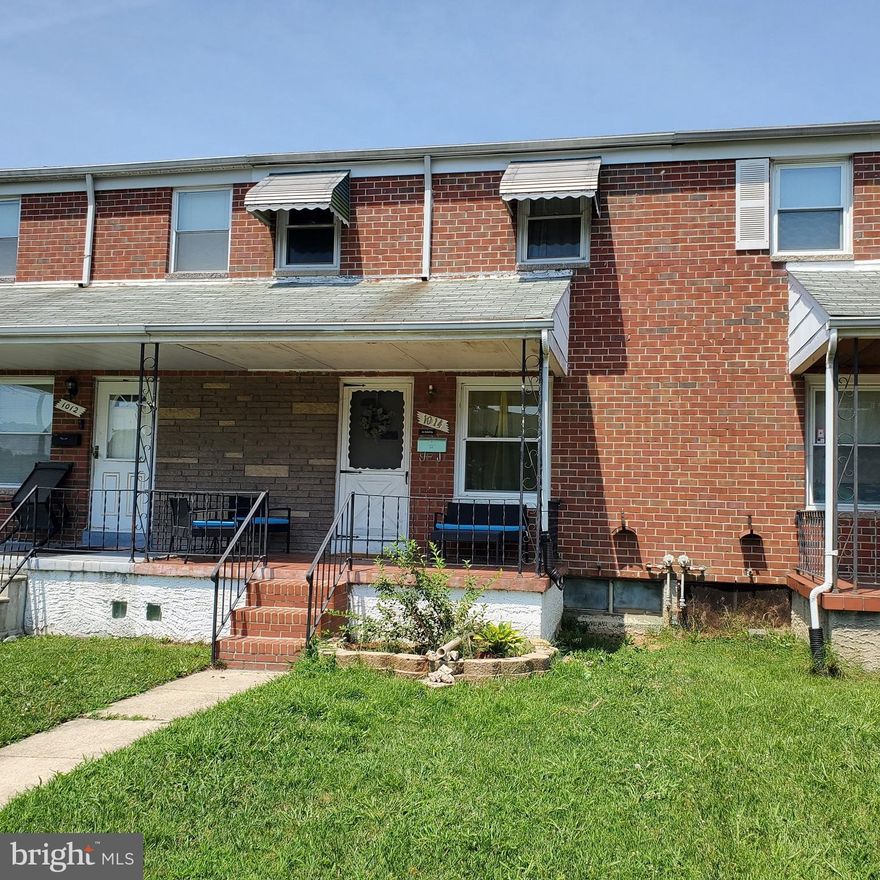 ** Motivated Seller**
Put your finishing touches to this three bedroom 1.5 half bath in this sought-after neighborhood in Middleborough across from fields and woodlands. This home features a cozy front porch and spacious rear patio great for entertaining or enjoying dinner & drinks outside with friends and family. Enjoy cooling down in the above-ground swimming pool. 
Convenient parking for two vehicles located in the rear. Three upper-level bedrooms with hardwood flooring & full bath. The basement area could serve as a possible fourth bedroom with an adjacent half bath.
Make your appointment before it is gone.