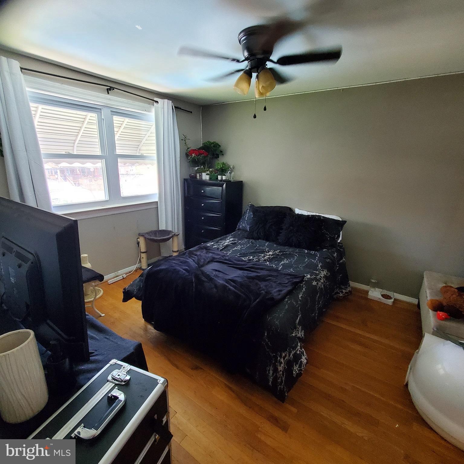 FOX RIDGE MANOR - Residential