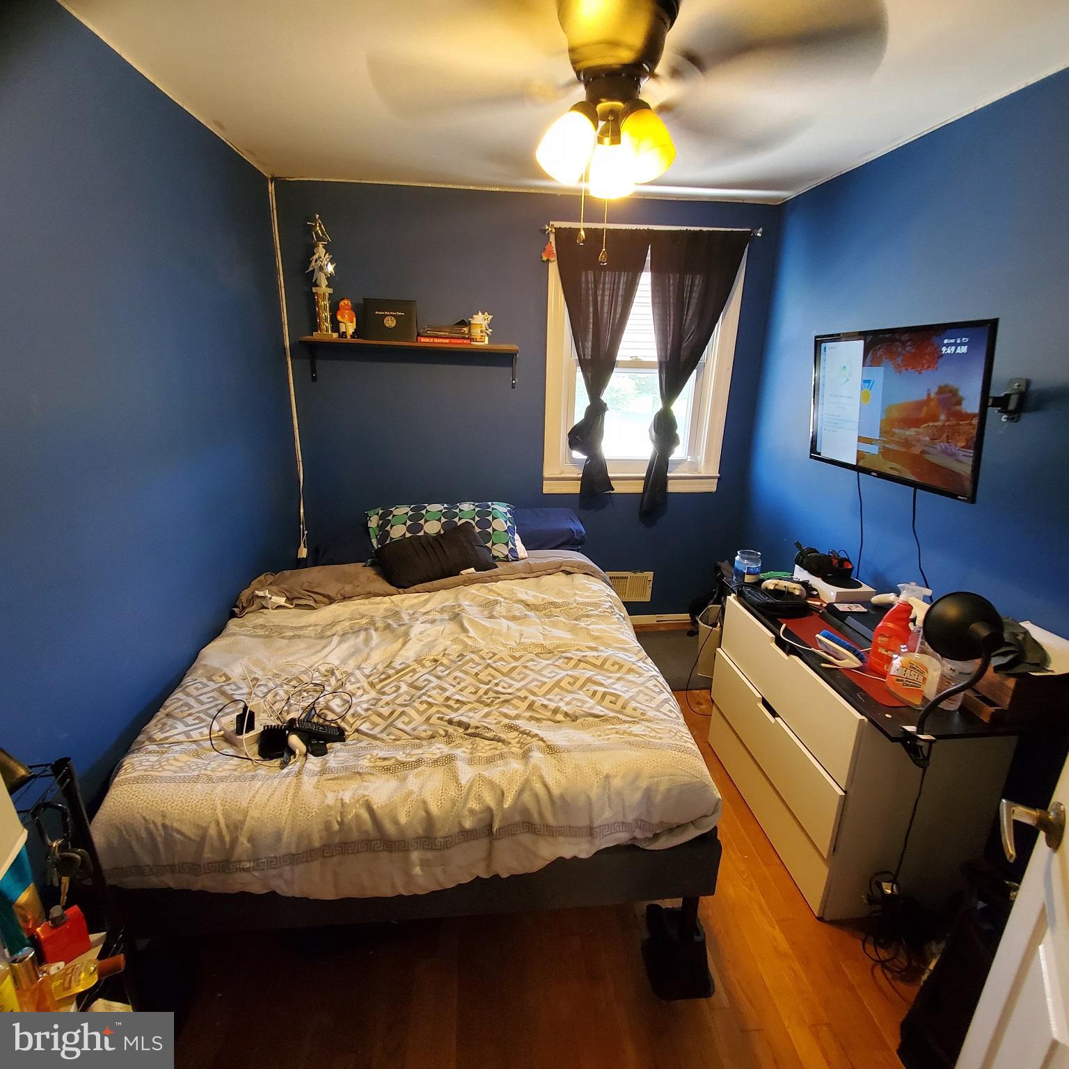 FOX RIDGE MANOR - Residential