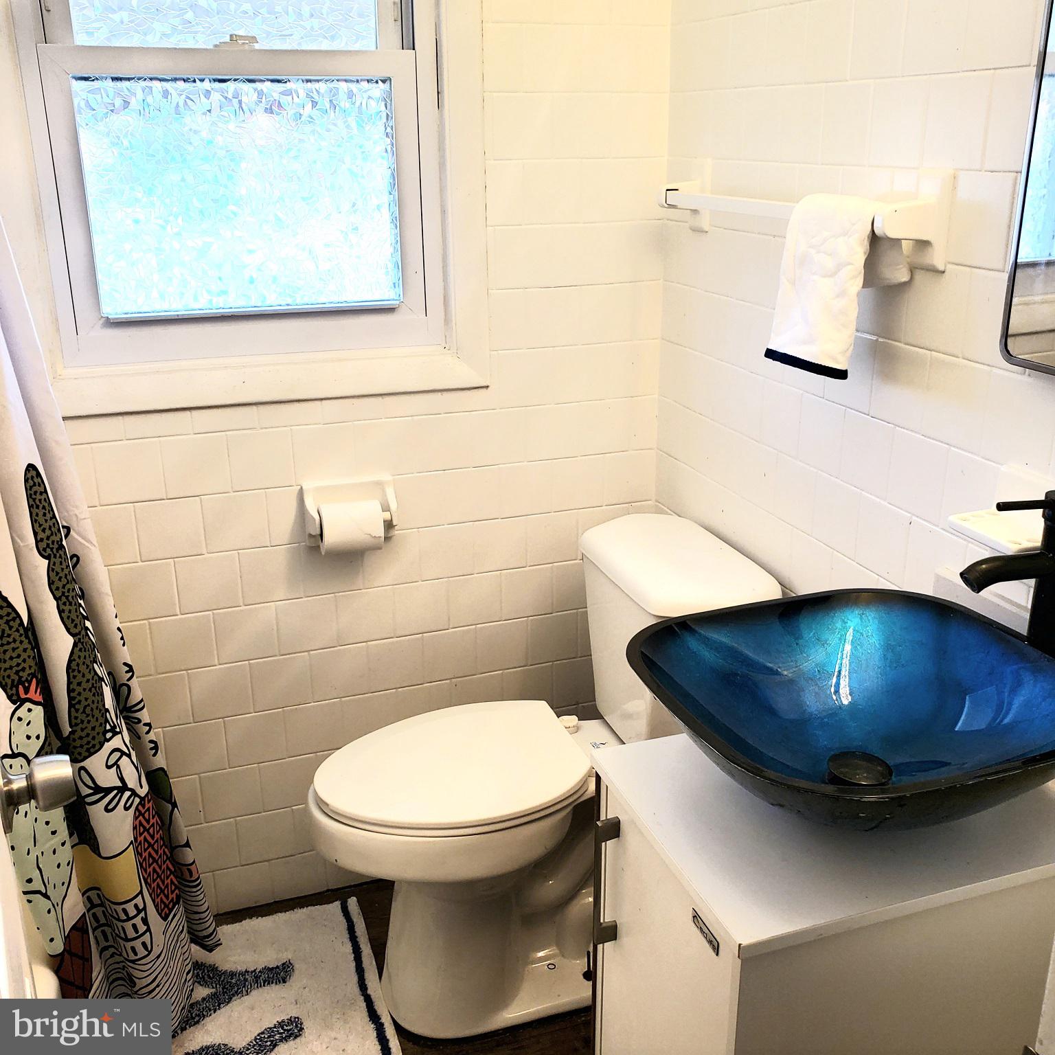 FOX RIDGE MANOR - Residential