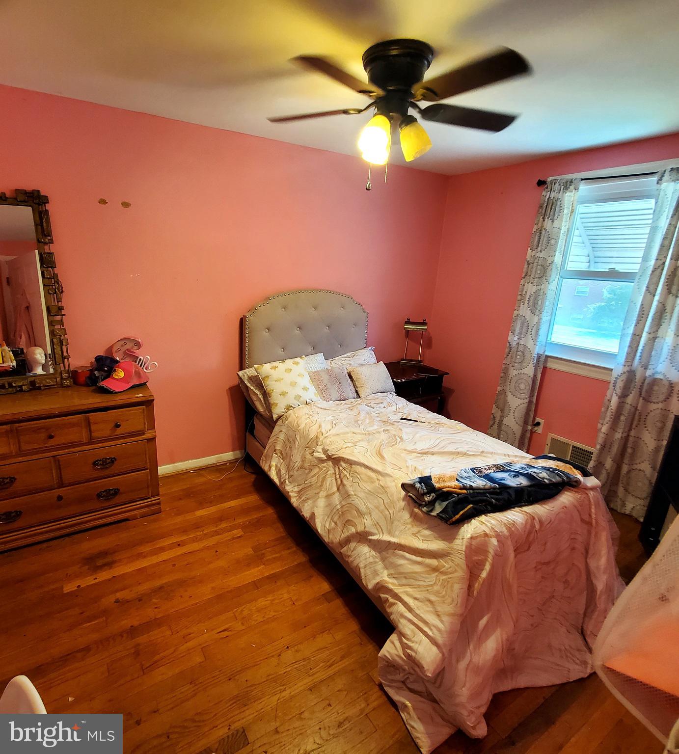 FOX RIDGE MANOR - Residential