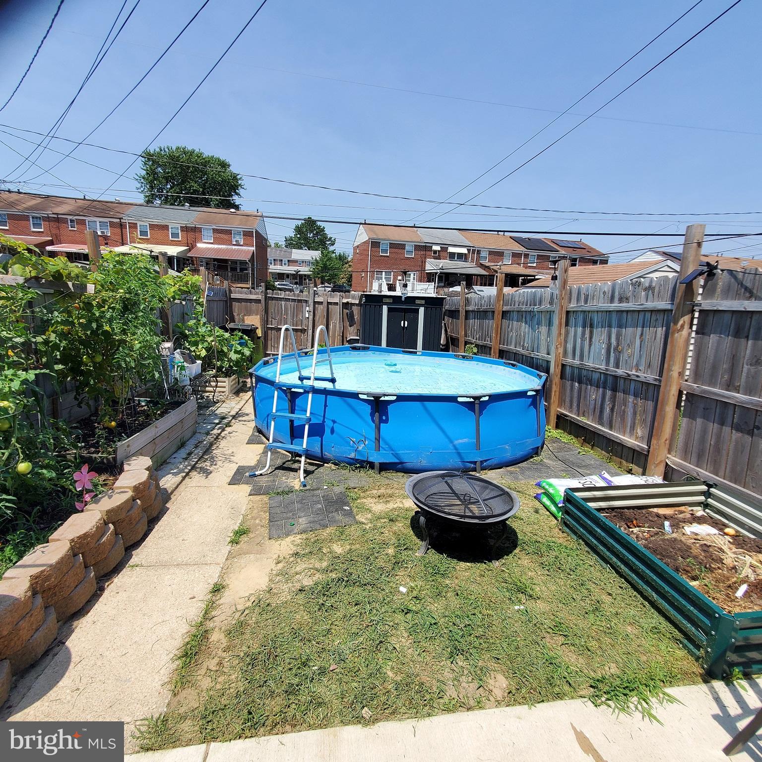 FOX RIDGE MANOR - Residential