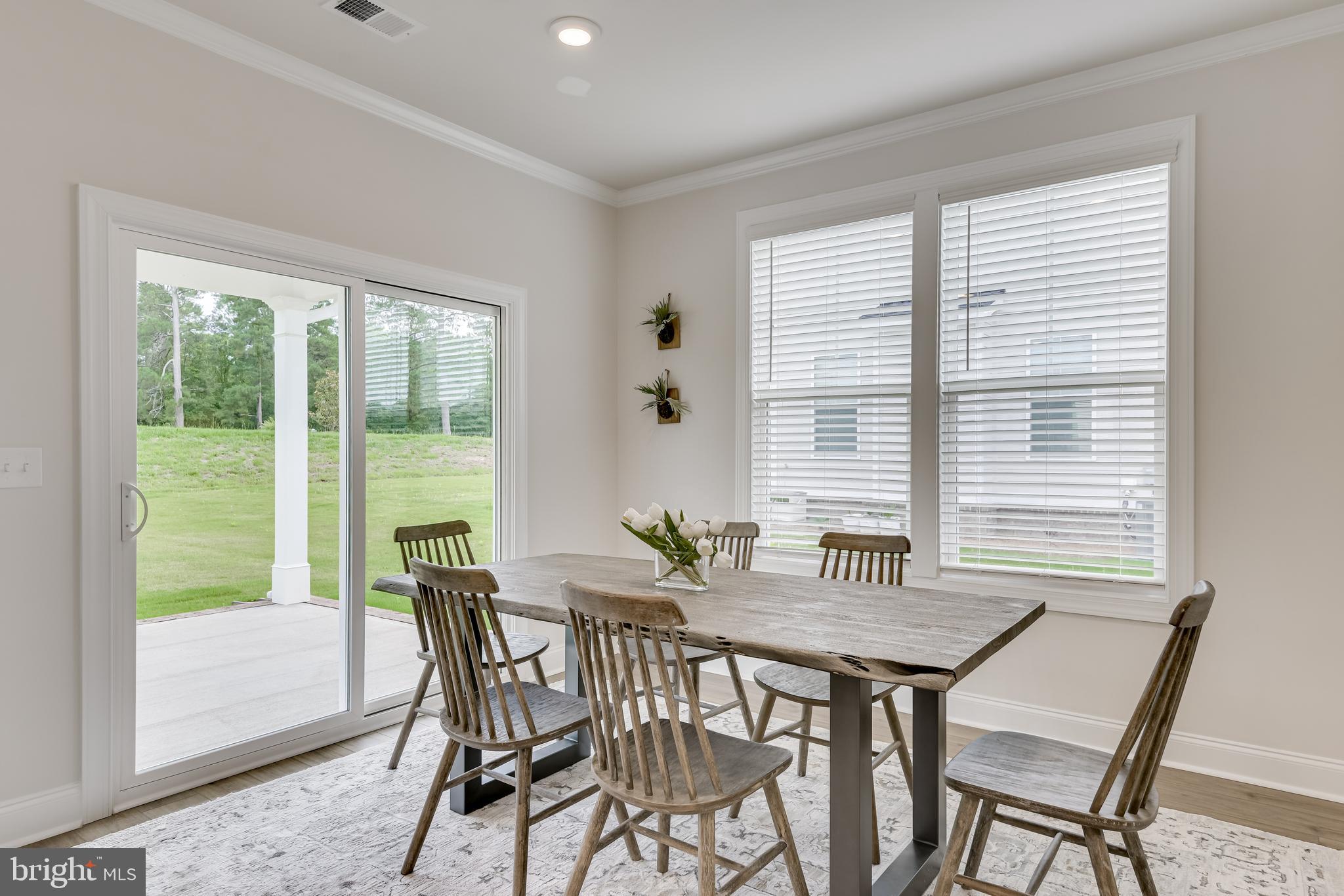 PRESIDENTS POINTE - Residential