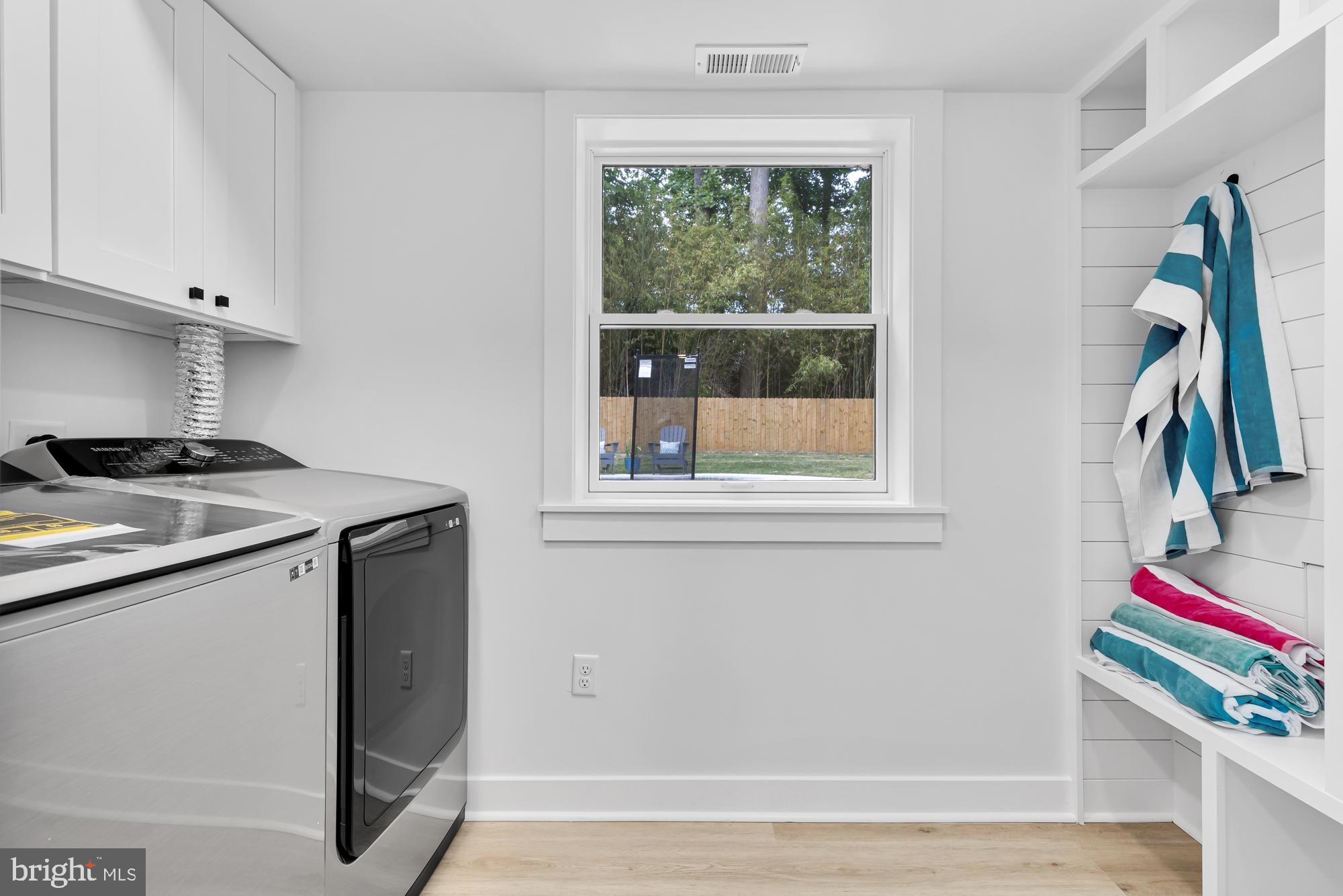 STRATTON WOODS - Residential