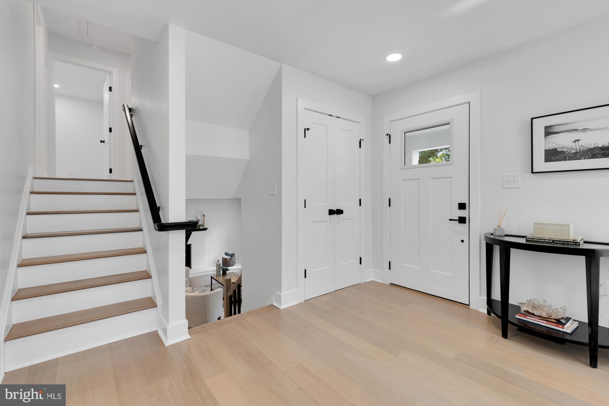 STRATTON WOODS - Residential