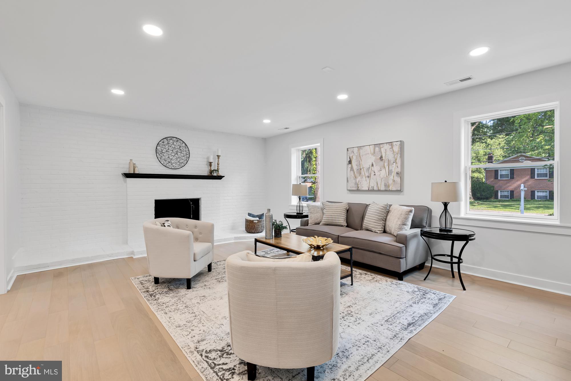 STRATTON WOODS - Residential