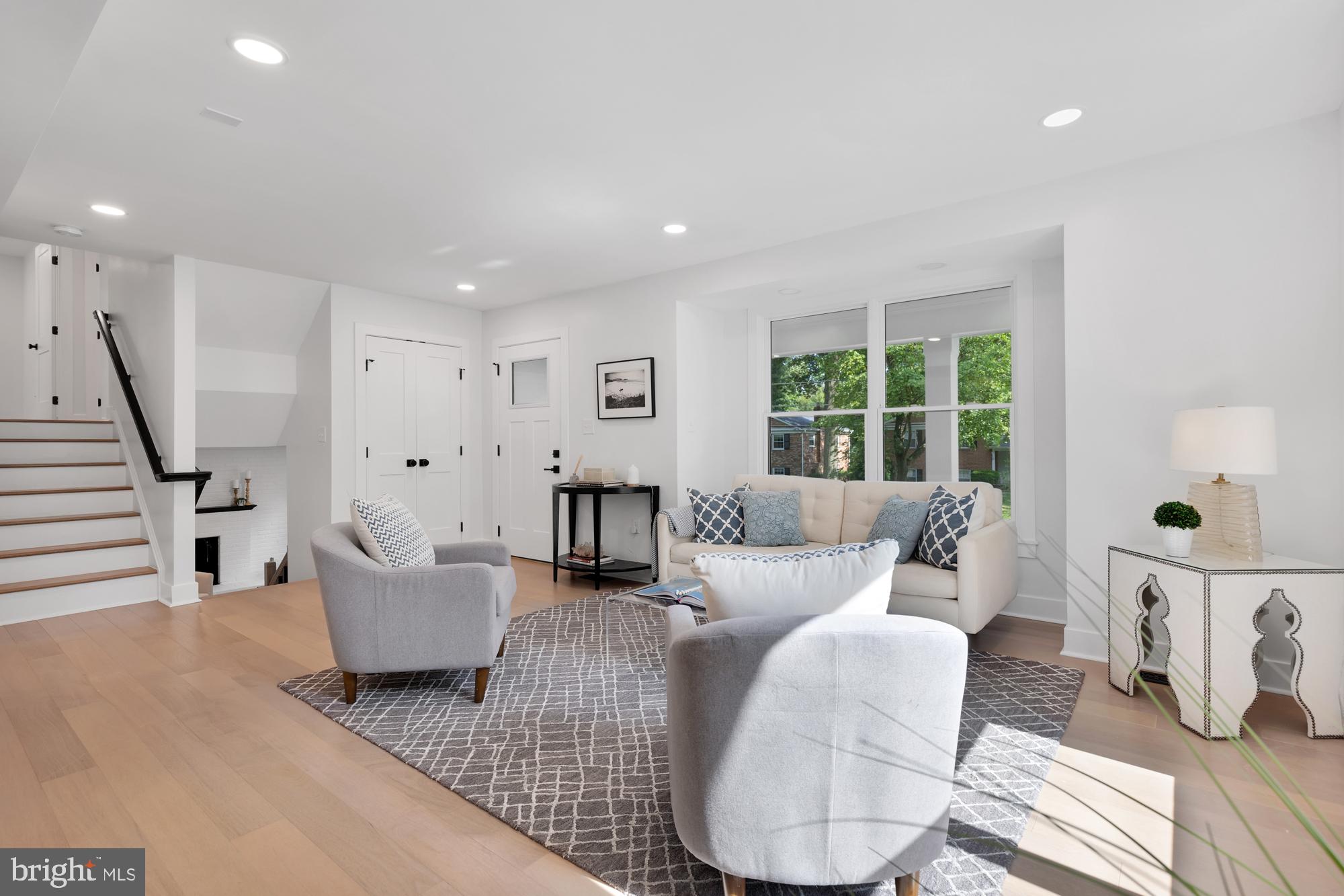 STRATTON WOODS - Residential