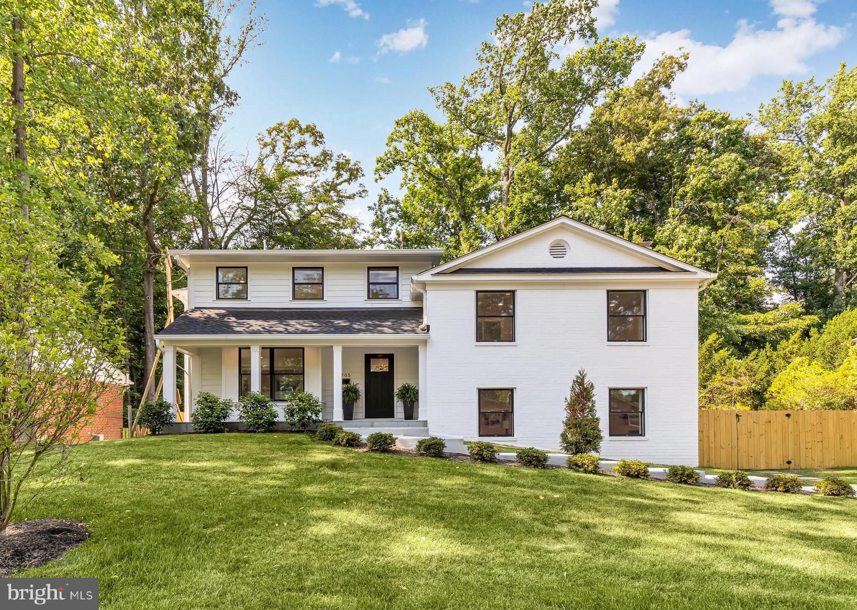 STRATTON WOODS - Residential