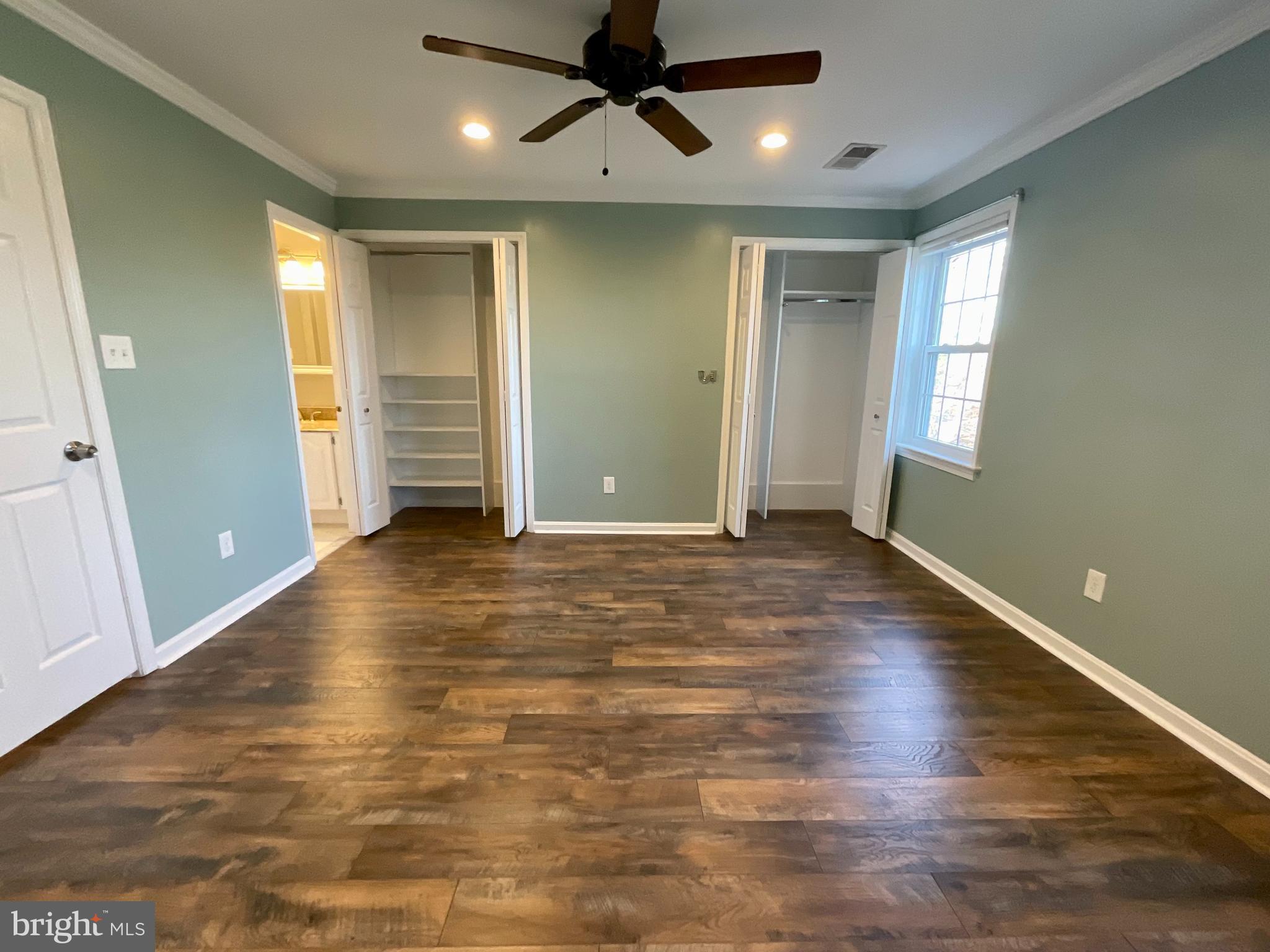 LAUREL MEWS - Residential Lease