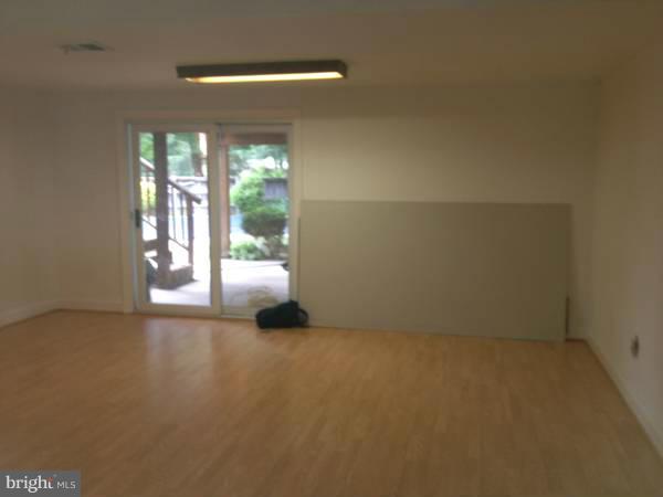 DALE CITY - Residential Lease