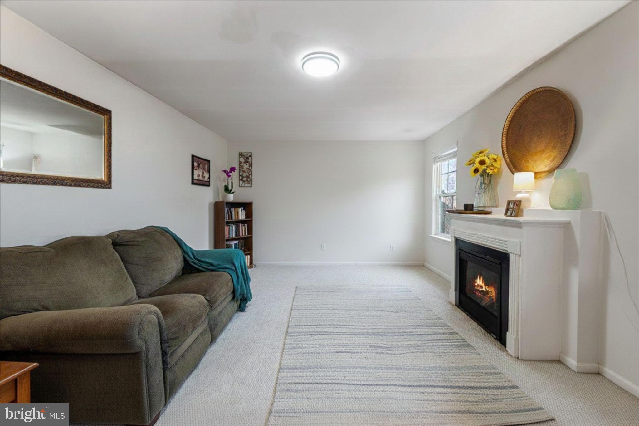 20956 HOLLYBERRY COURT