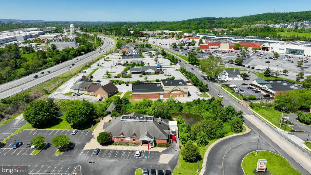 Photo of 2920 Whiteford Road, YORK, PA 17402 (MLS # PAYK2097048)