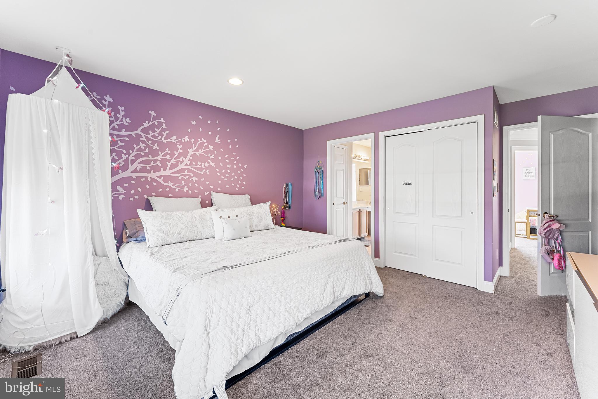 BRIDLE ESTATES - Residential