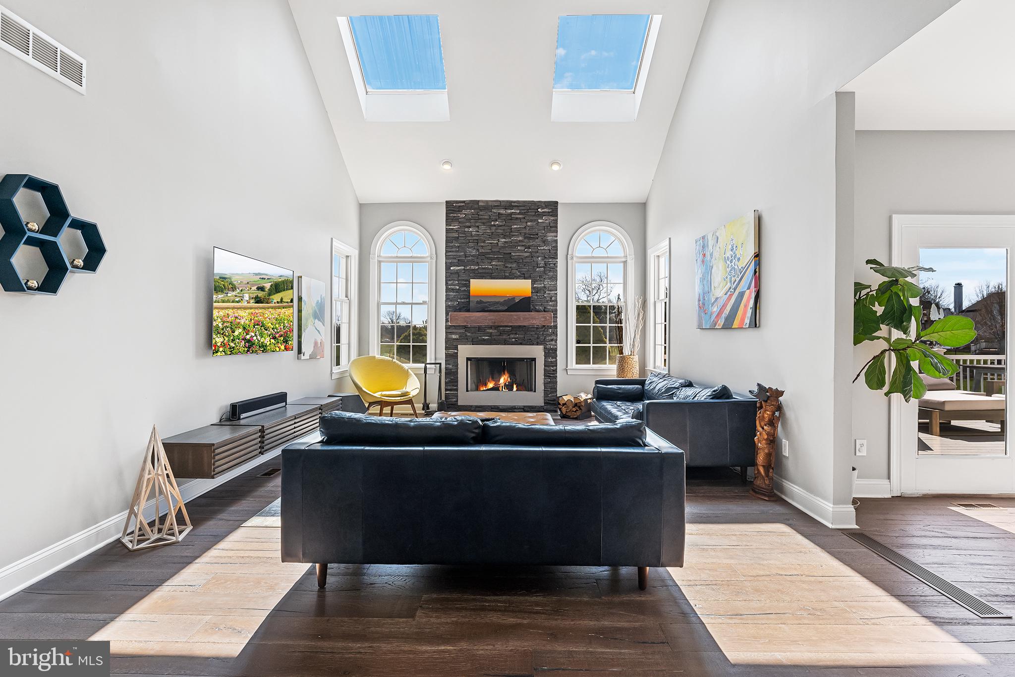 BRIDLE ESTATES - Residential