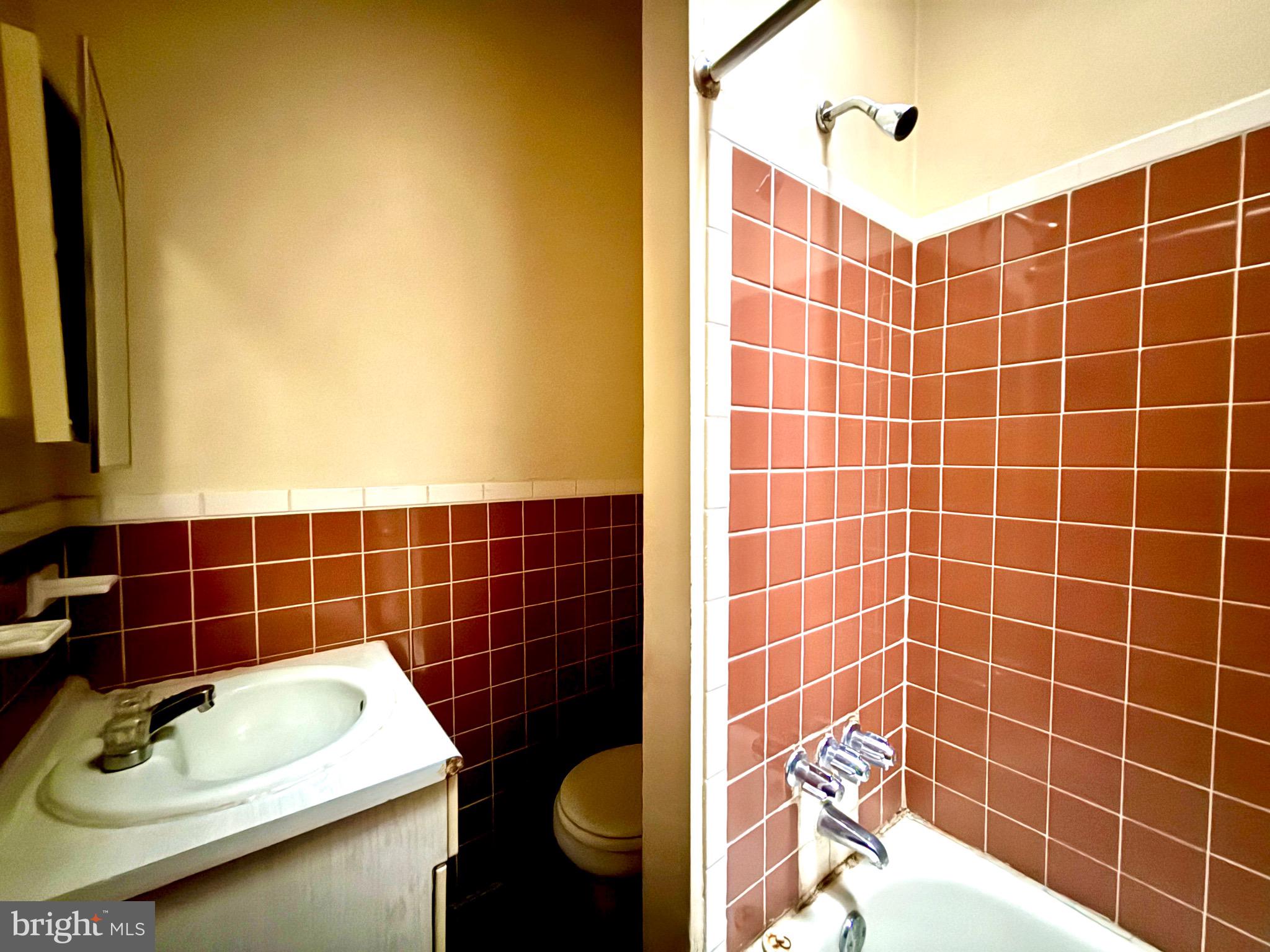 WEST PHILADELPHIA - Commercial Sale