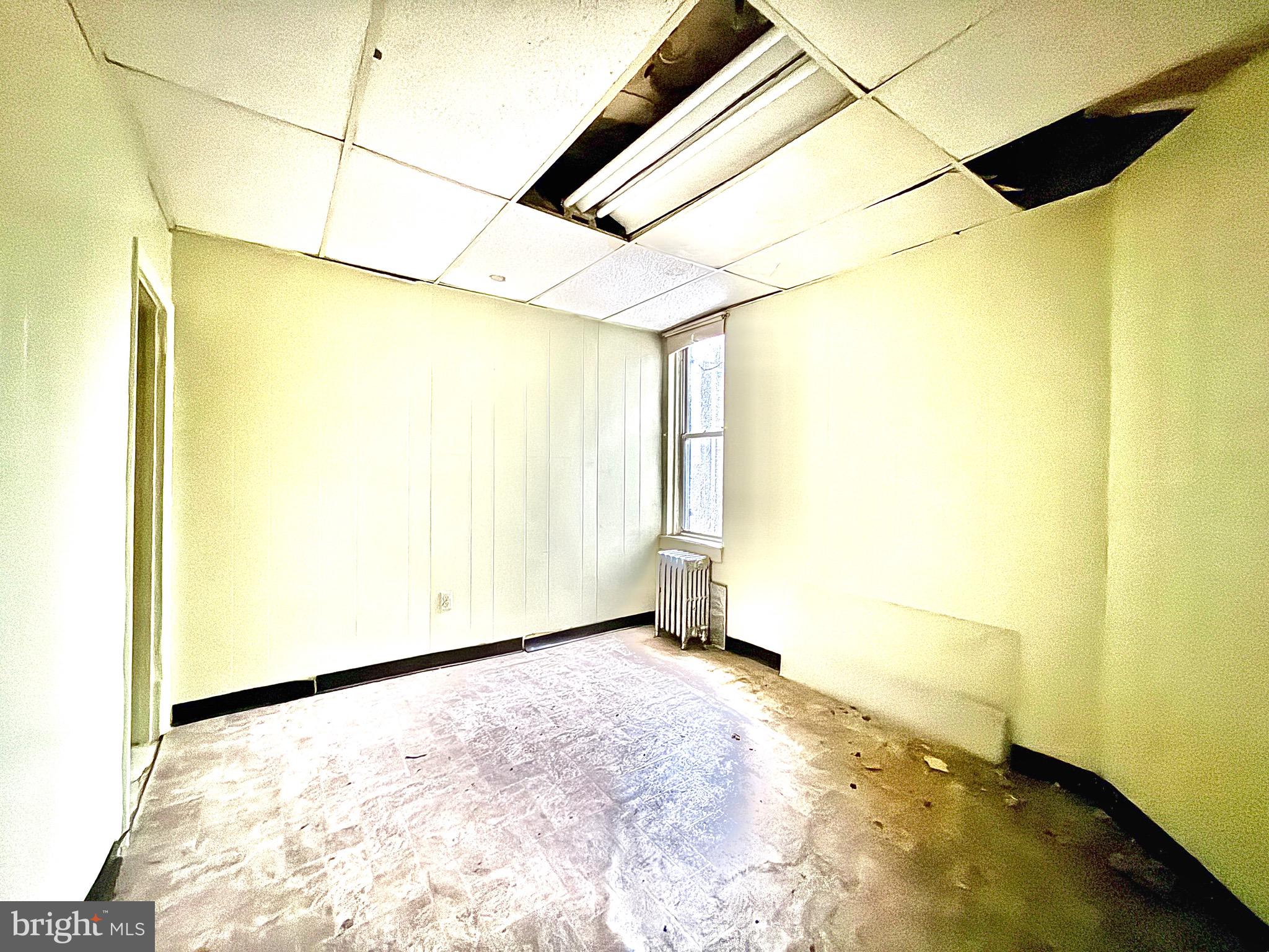 WEST PHILADELPHIA - Commercial Sale