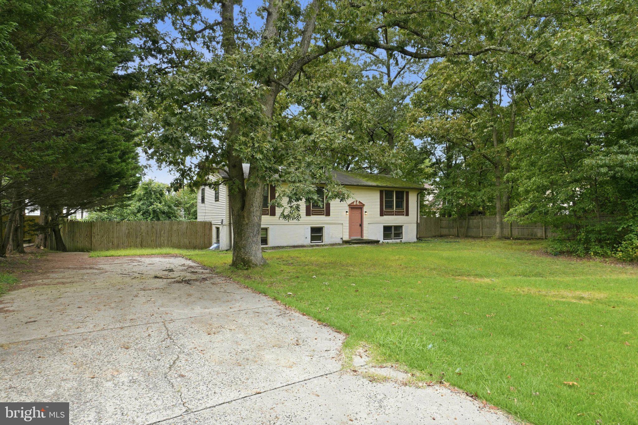 2003 WOODFORD ROAD