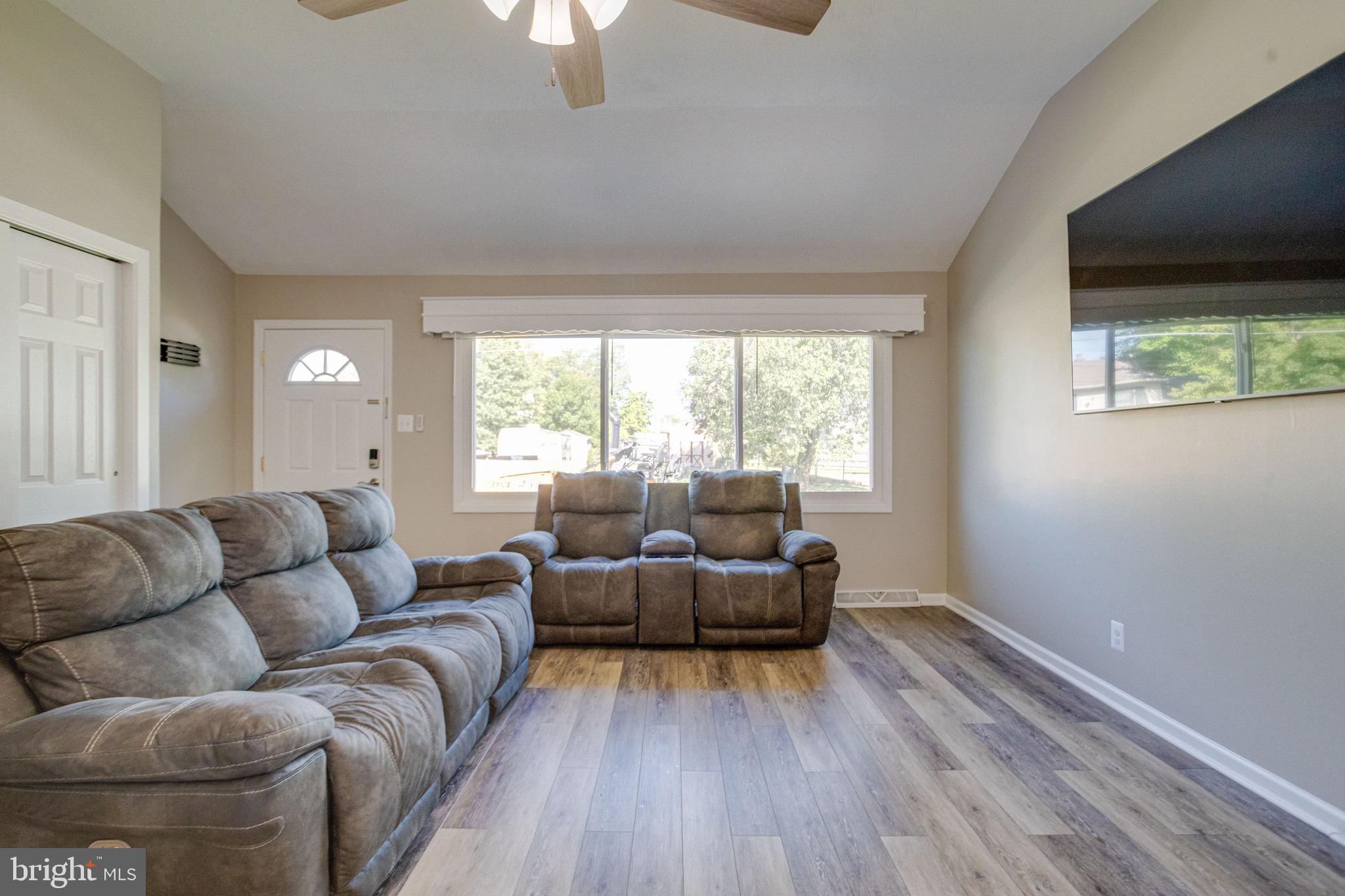 442 BERNICE TERRACE