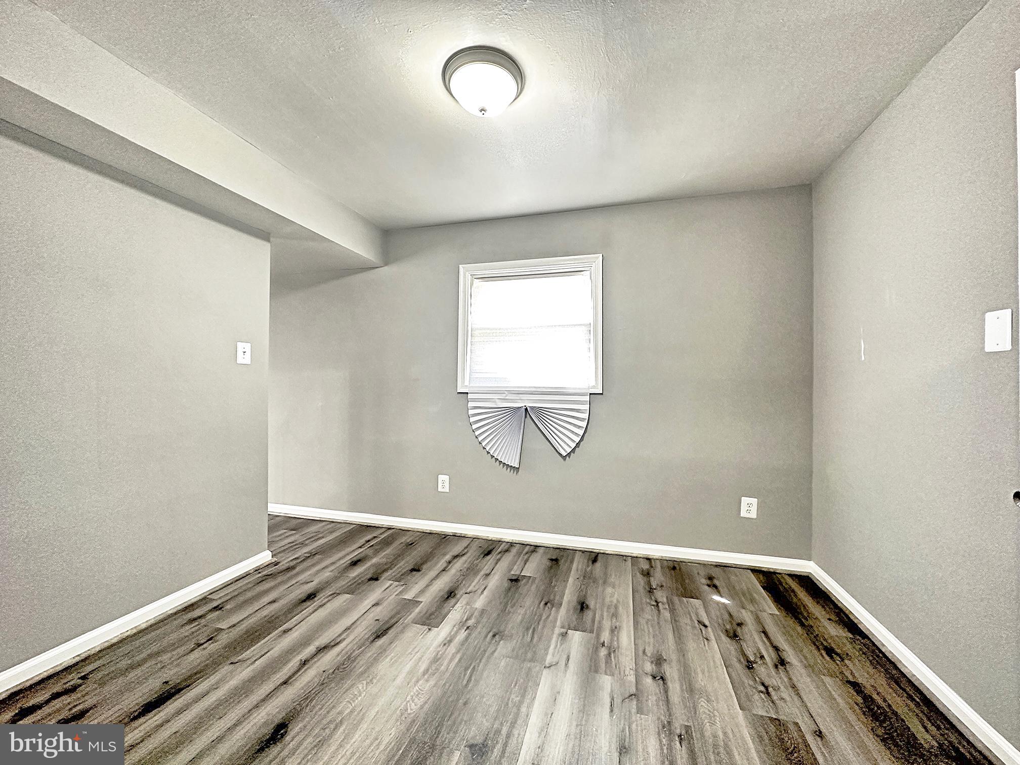 KENT VILLAGE - Residential