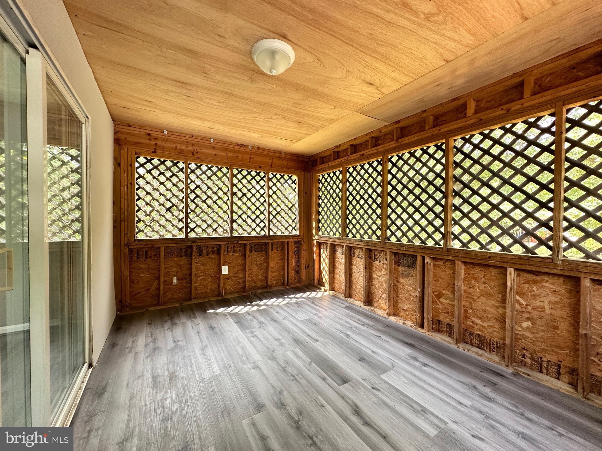 KENT VILLAGE - Residential