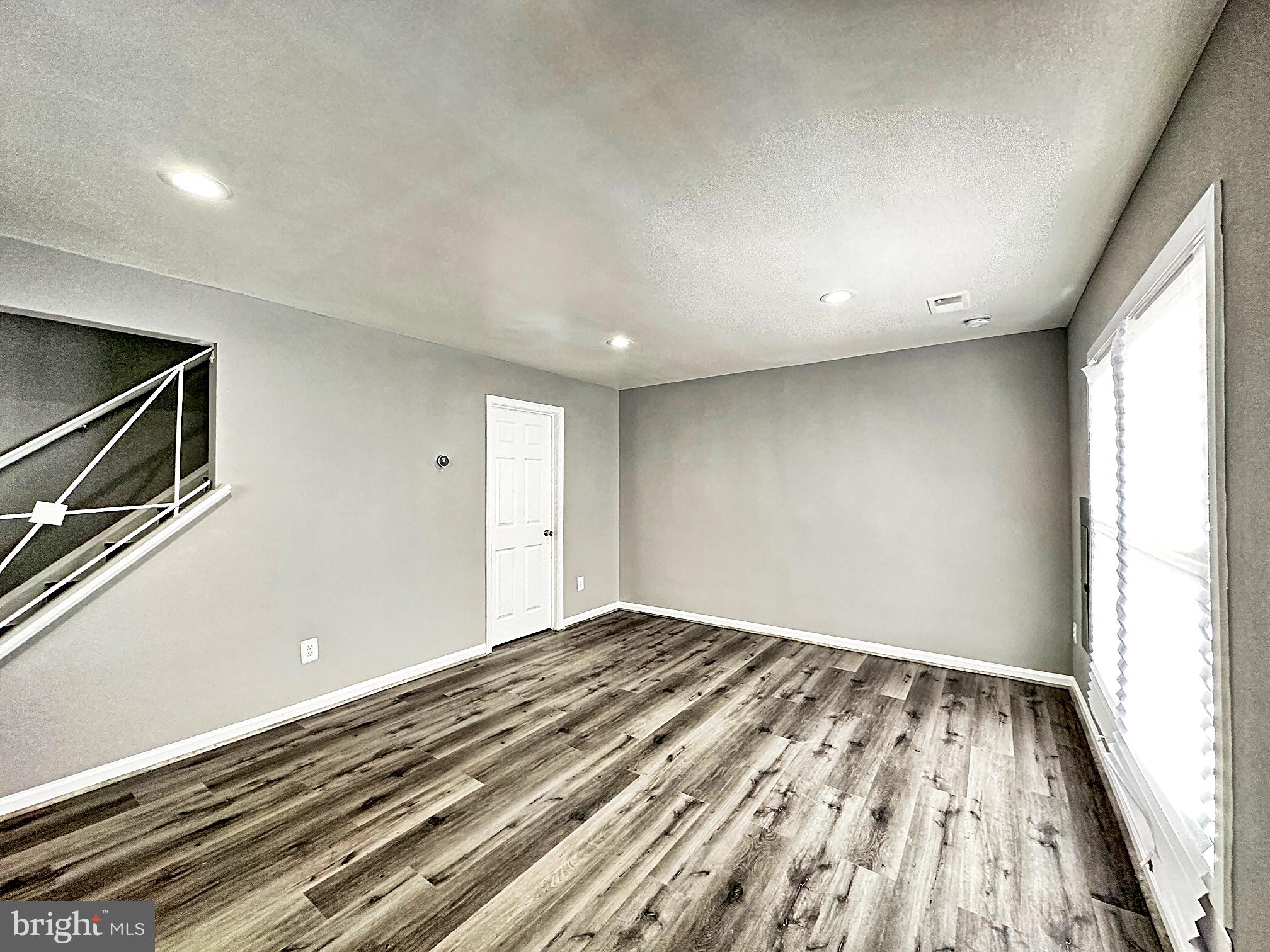 KENT VILLAGE - Residential