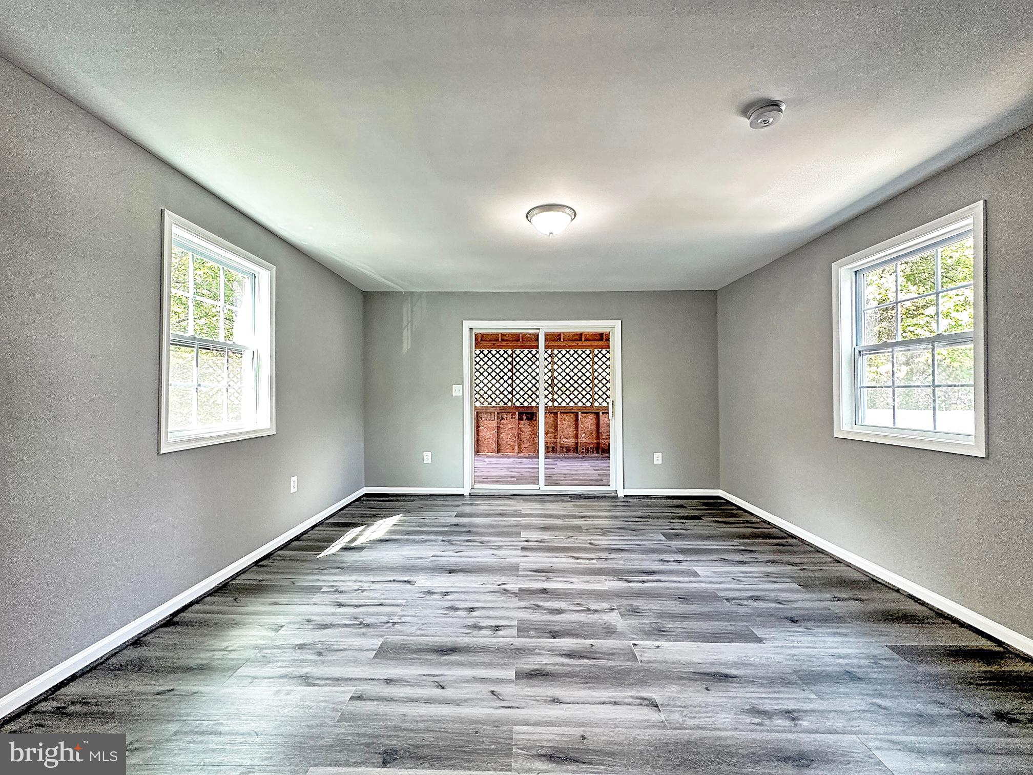 KENT VILLAGE - Residential