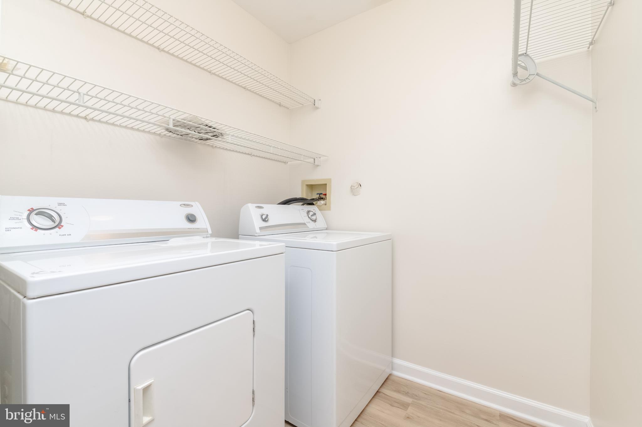 RIVERSIDE PARK - Residential