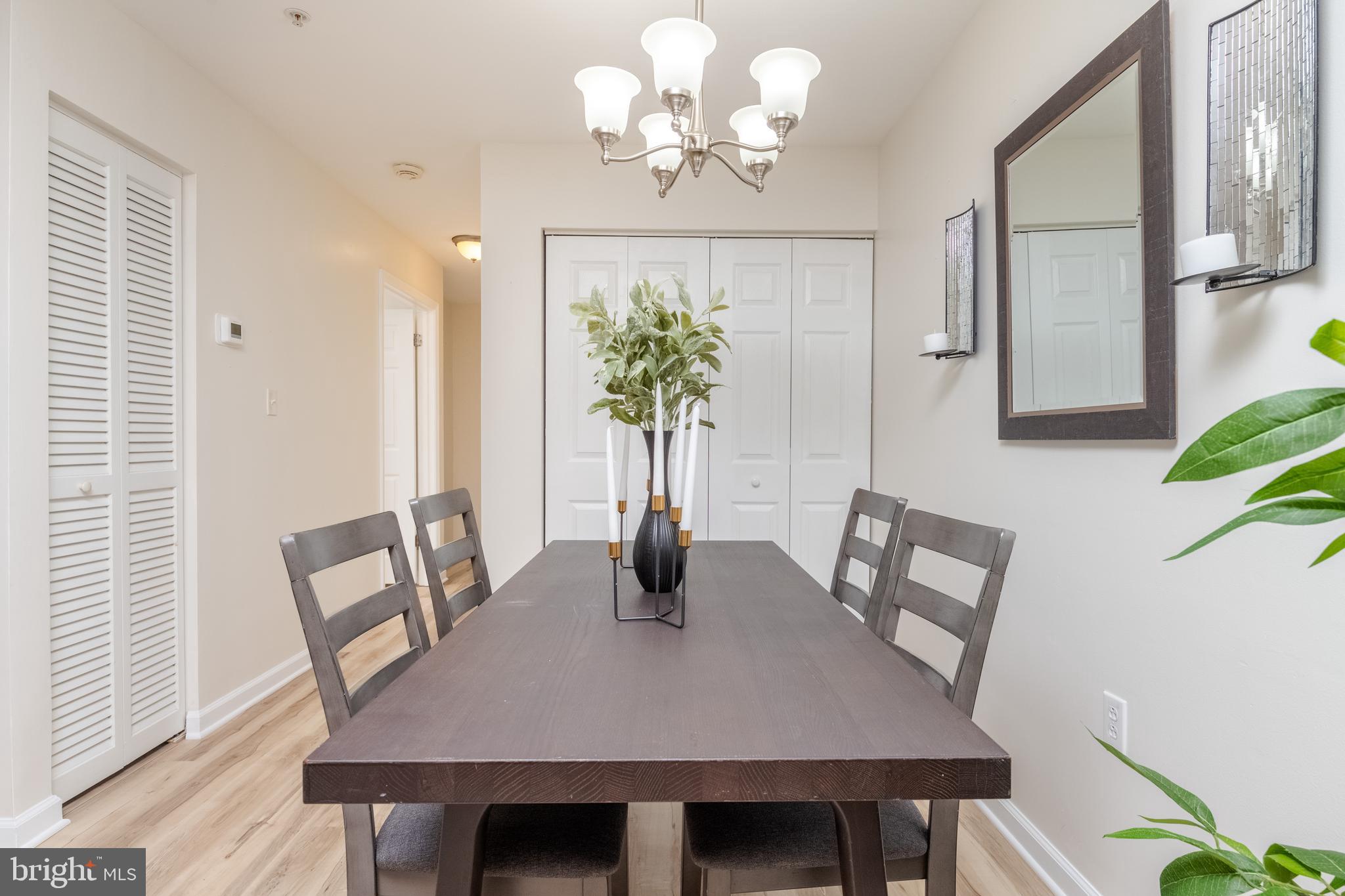 RIVERSIDE PARK - Residential