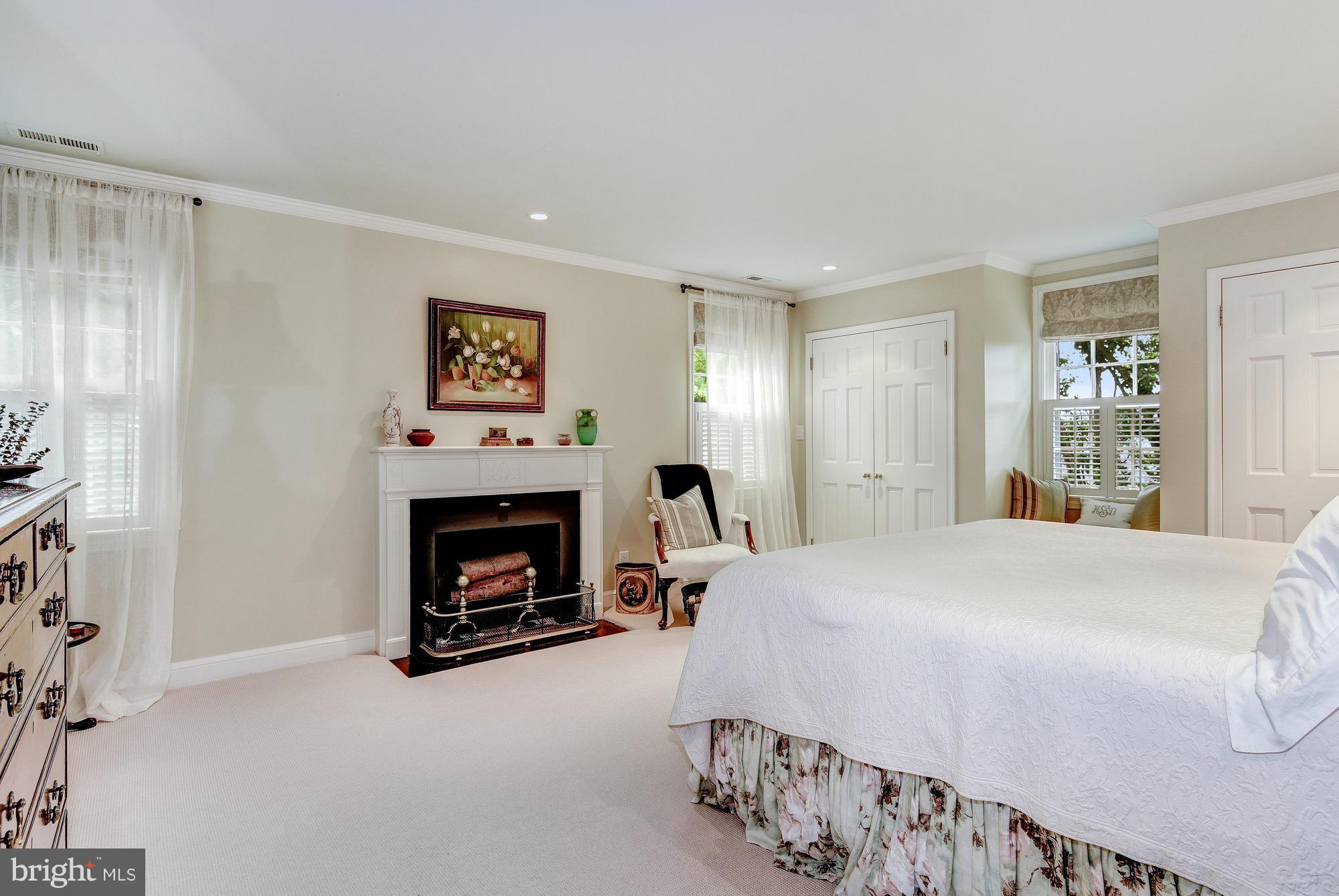 BERKLEY - Residential