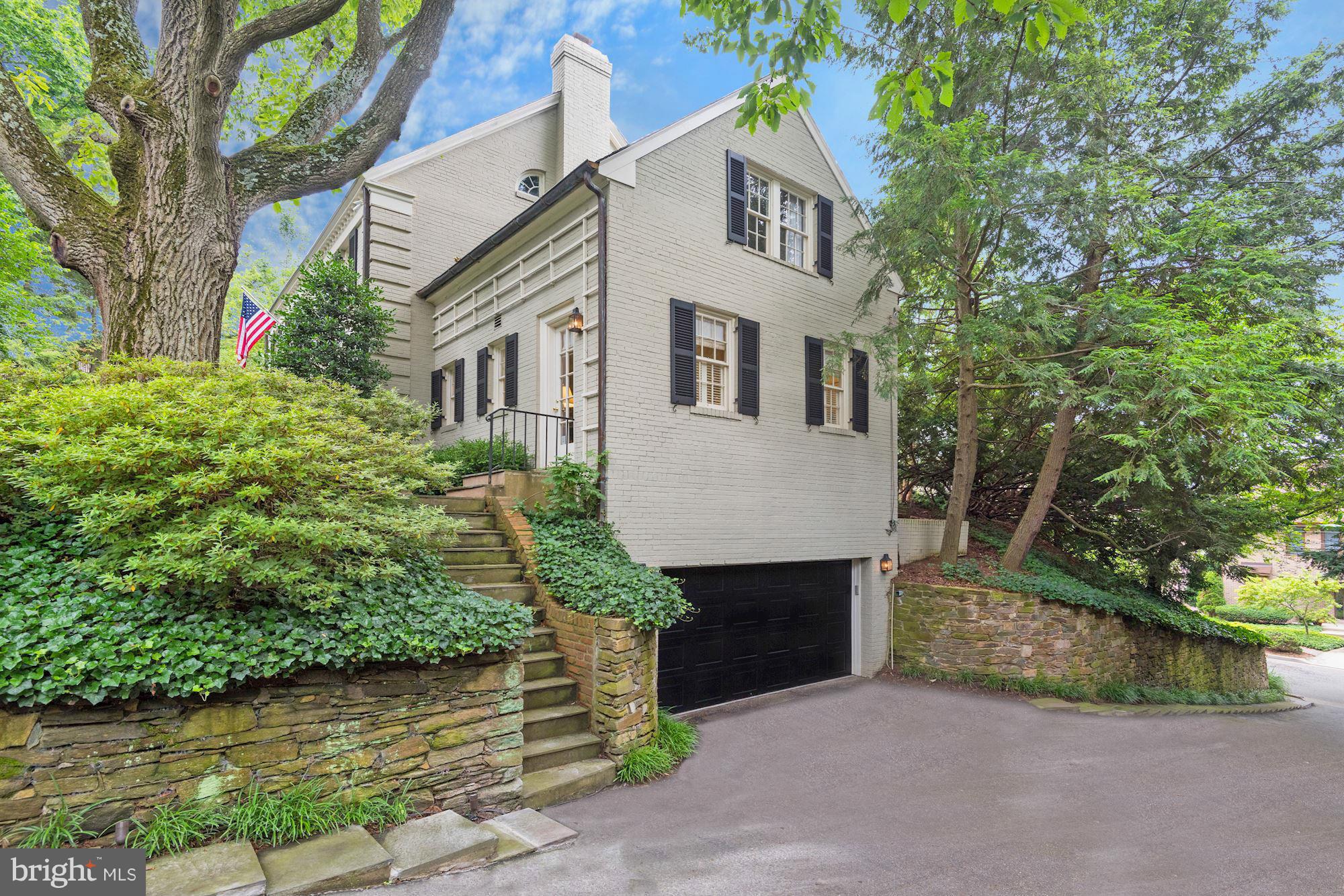 BERKLEY - Residential