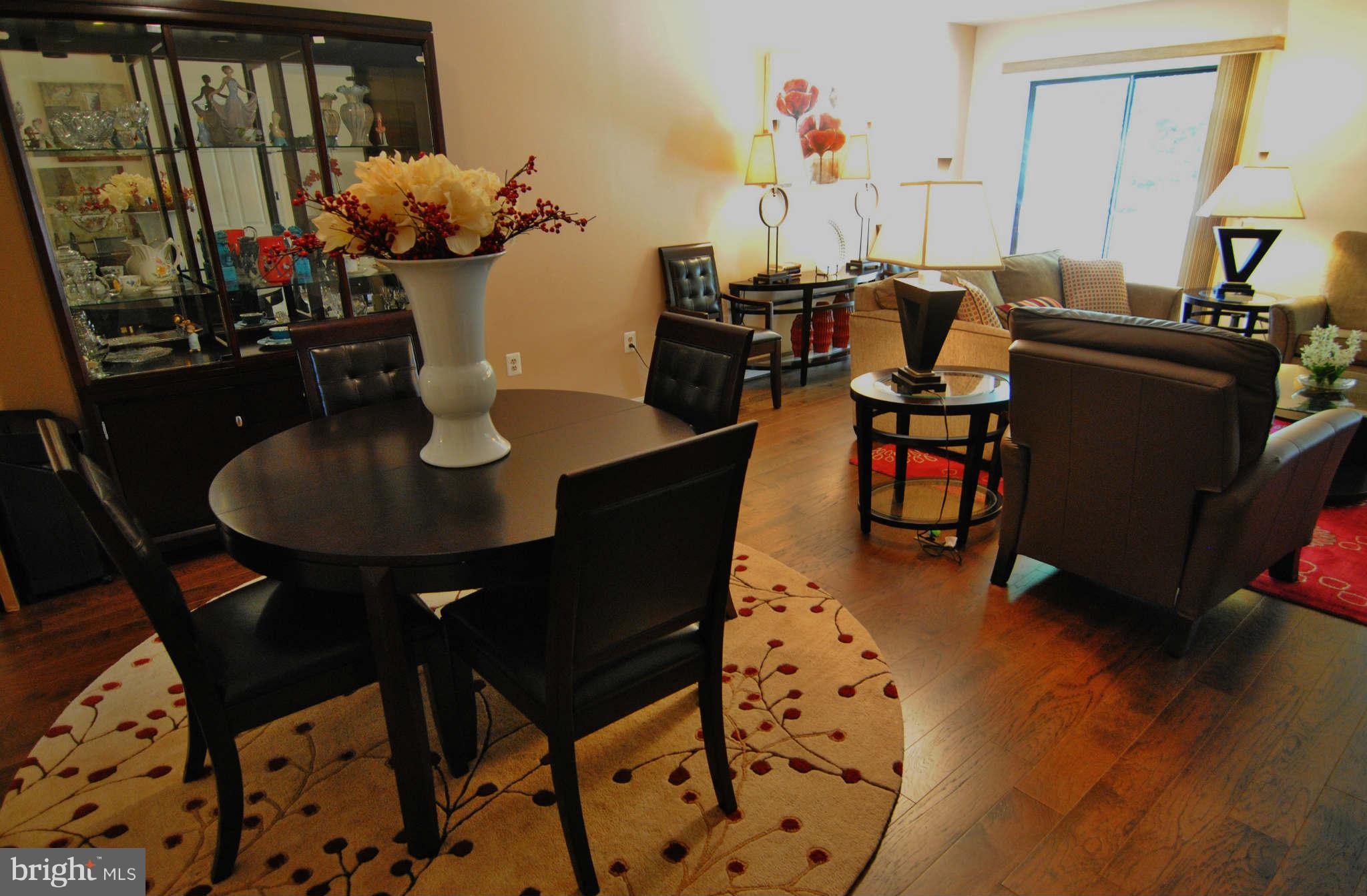 SPRINGFIELD OAKS - Residential