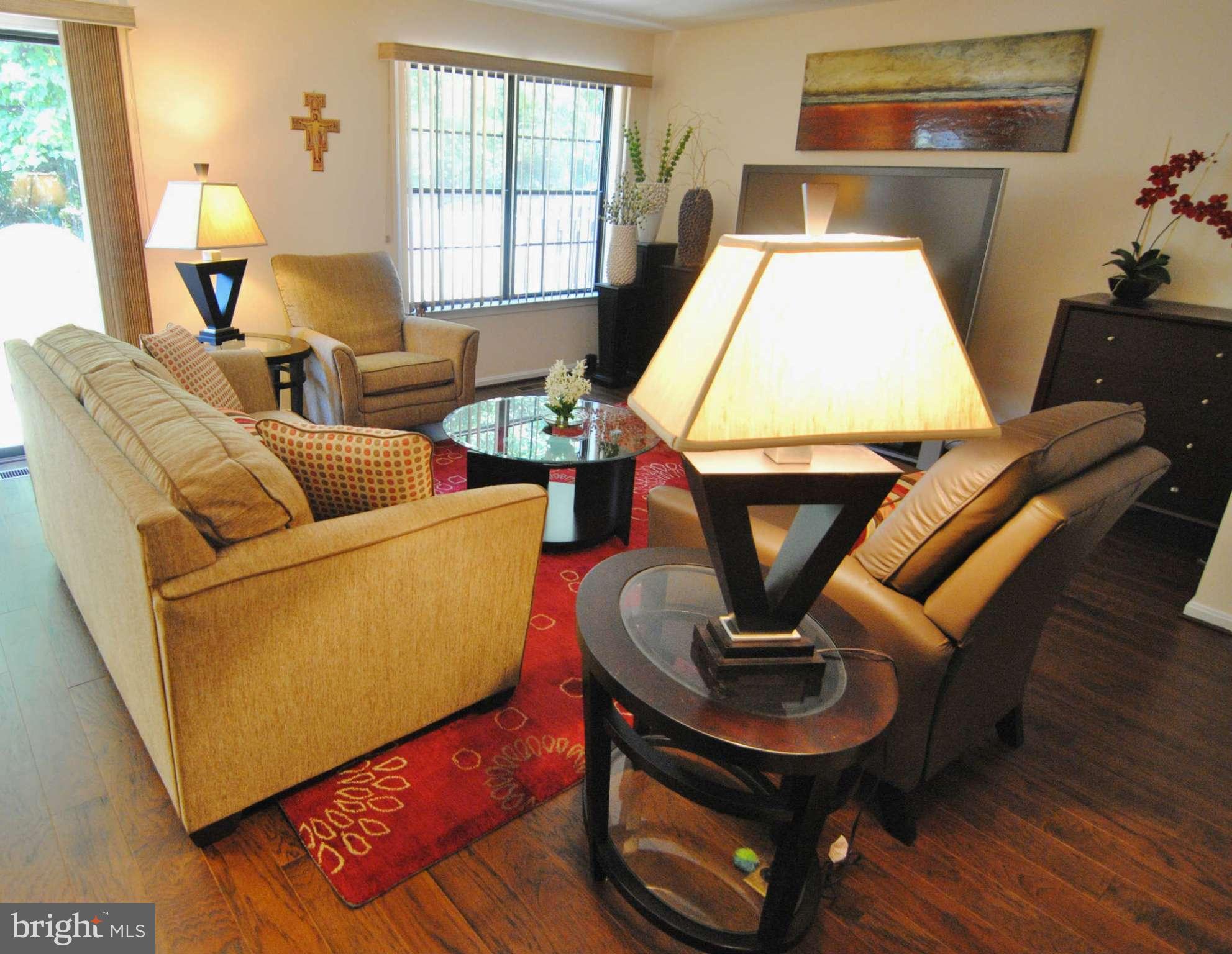 SPRINGFIELD OAKS - Residential