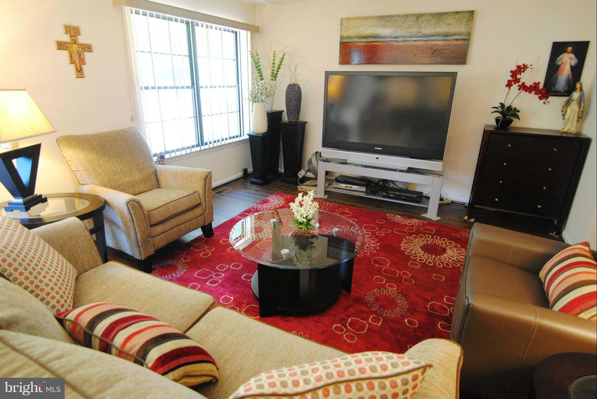 SPRINGFIELD OAKS - Residential