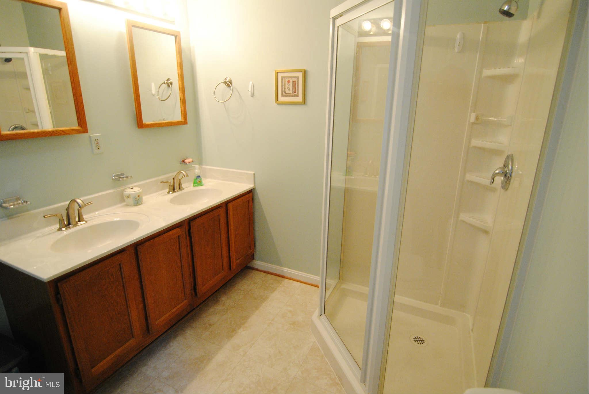 SPRINGFIELD OAKS - Residential