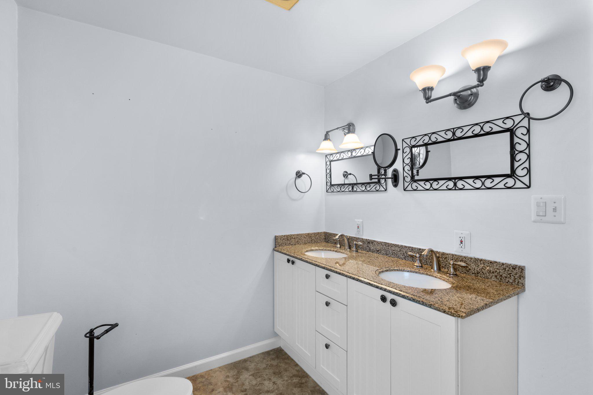 ARBUTUS - Residential