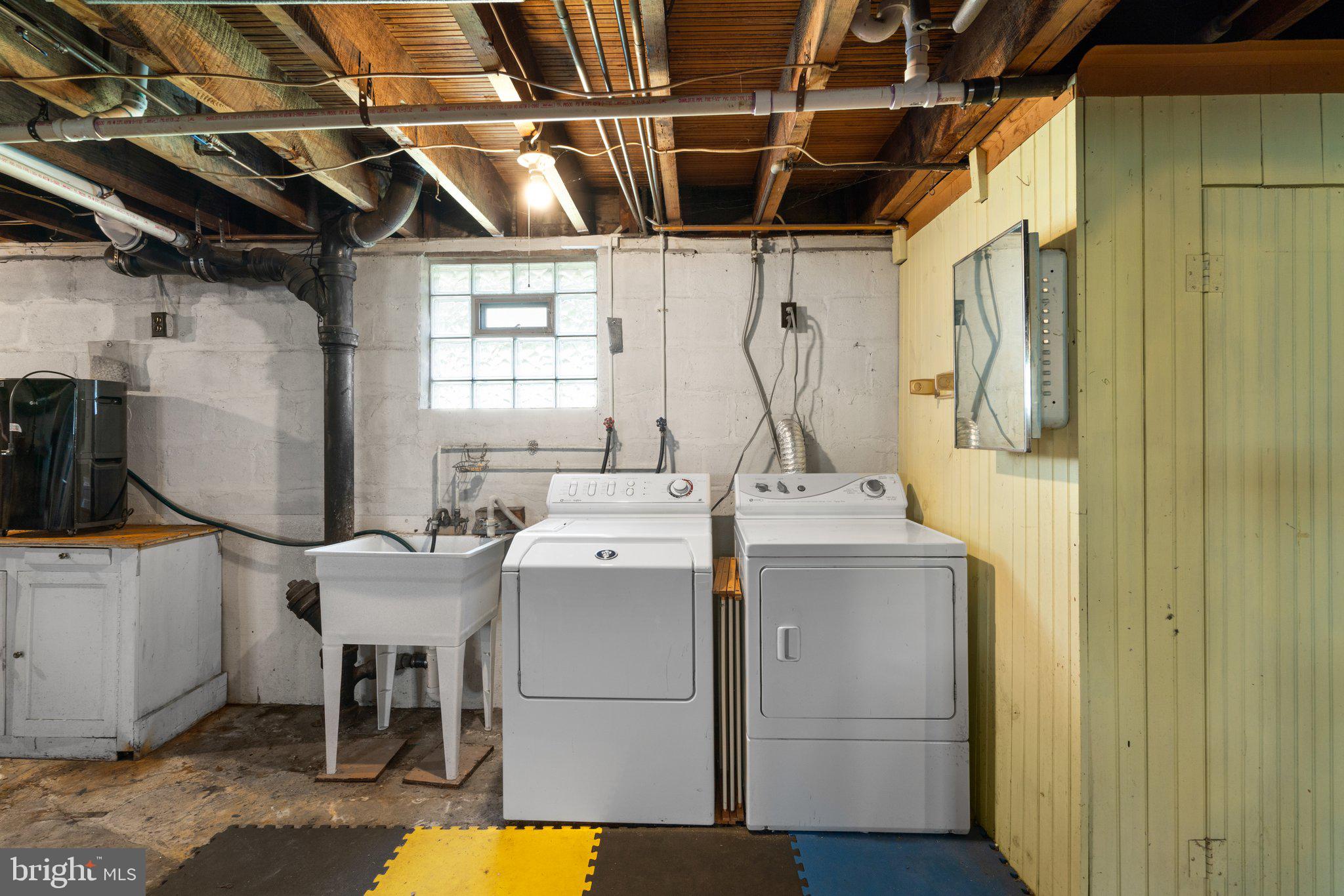 ARBUTUS - Residential