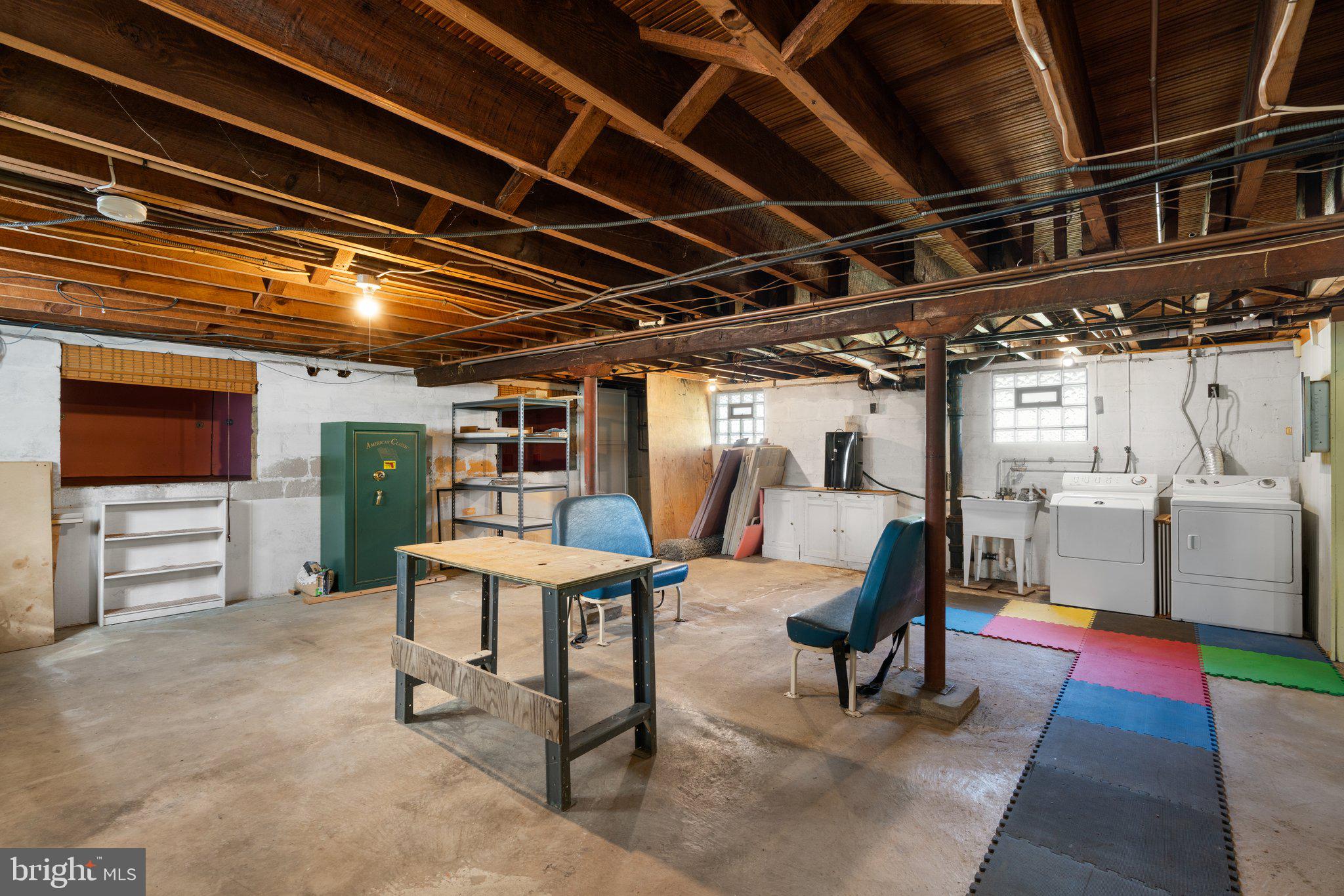 ARBUTUS - Residential