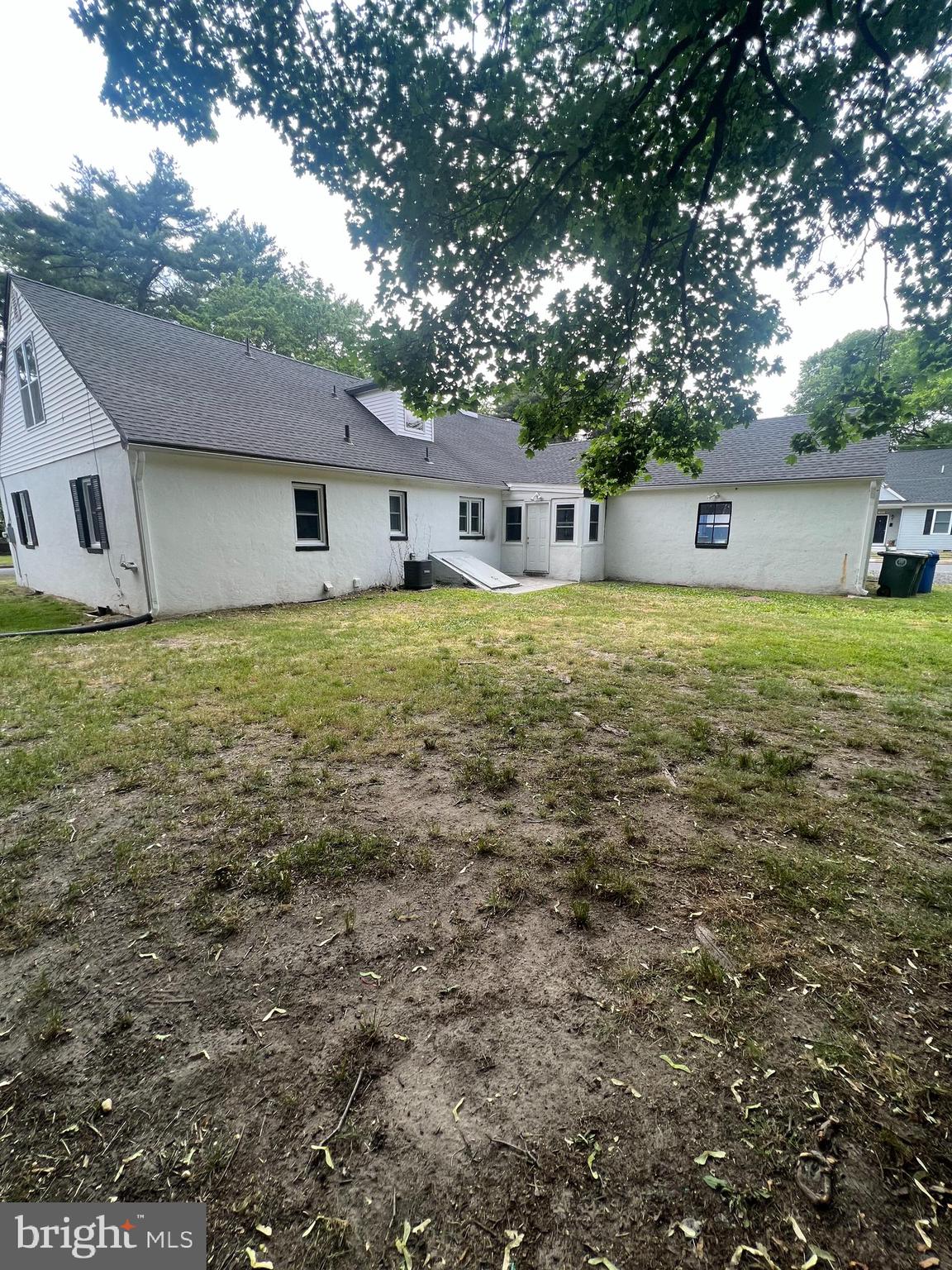 121 UNIVERSITY BOULEVARD