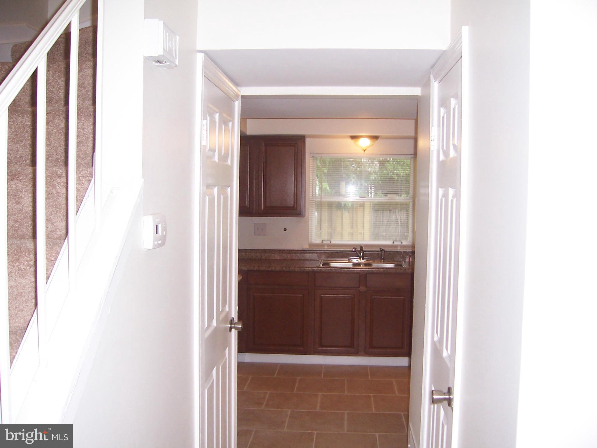 ST CHARLES SUB - WAKEFIELD - Residential Lease