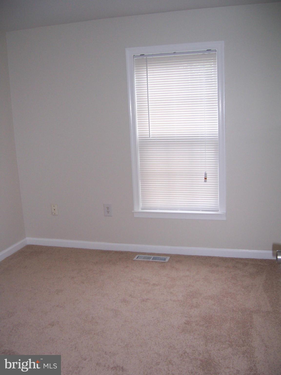 ST CHARLES SUB - WAKEFIELD - Residential Lease