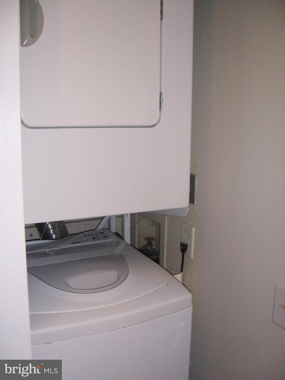 ST CHARLES SUB - WAKEFIELD - Residential Lease