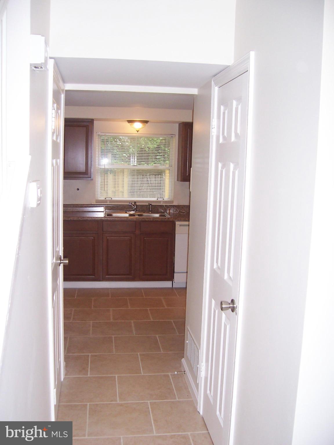 ST CHARLES SUB - WAKEFIELD - Residential Lease