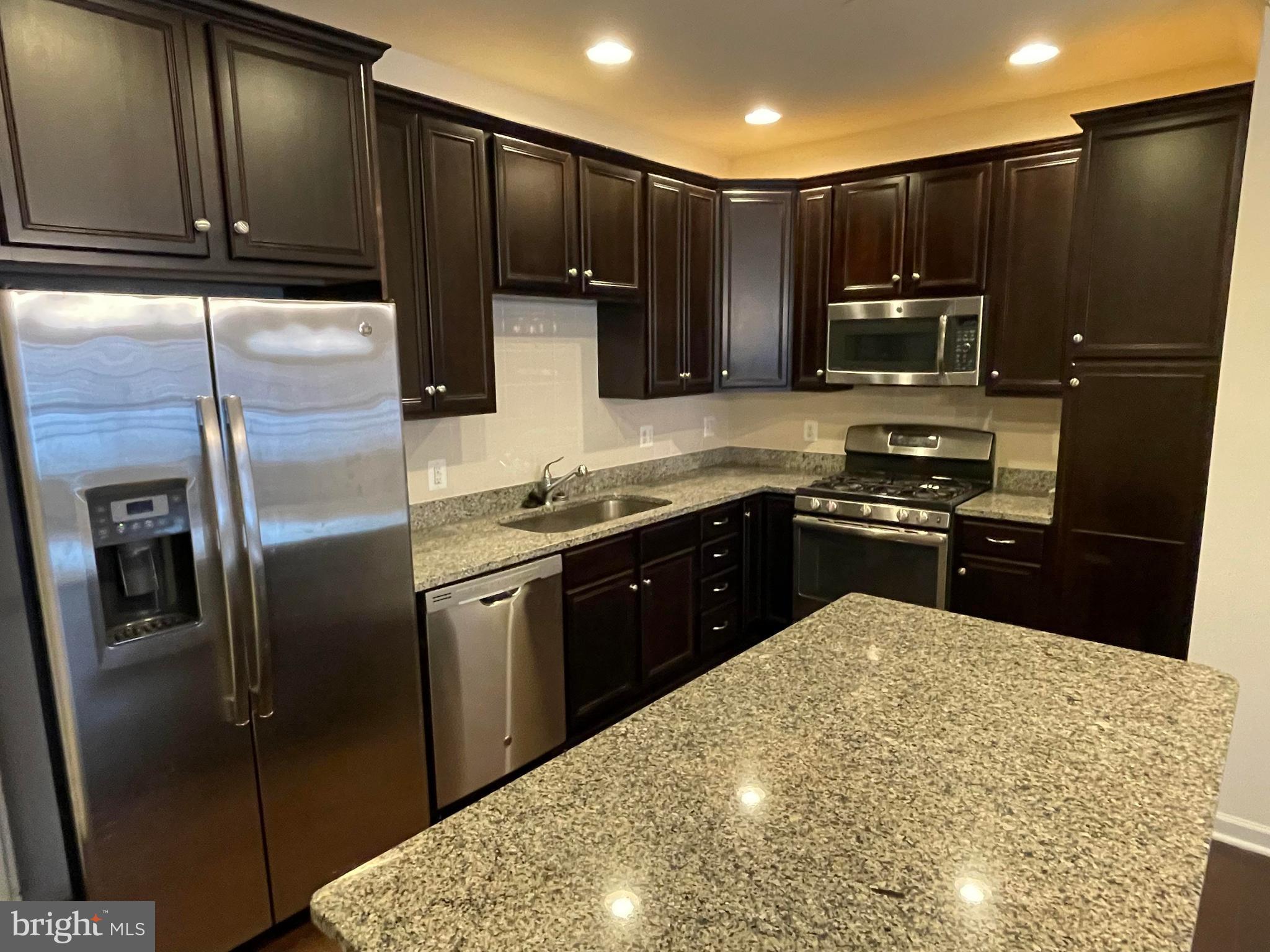 43146 THOROUGHFARE GAP TERRACE