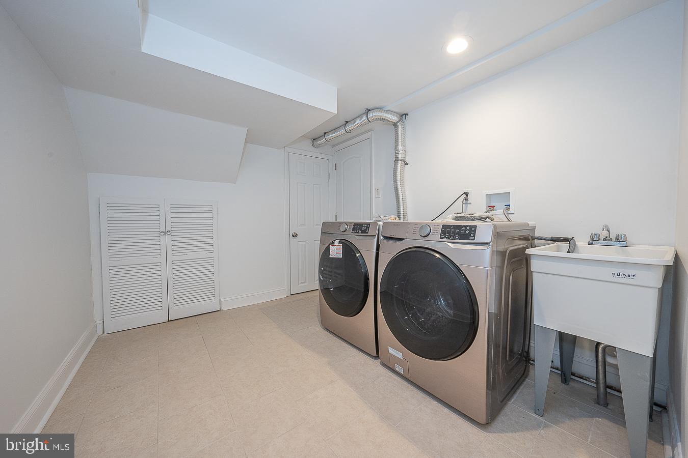 EASTWICK - Residential