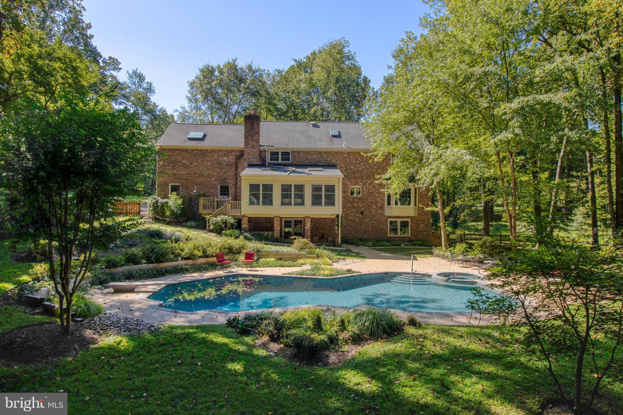 RICHLAND MEADOWS - Residential